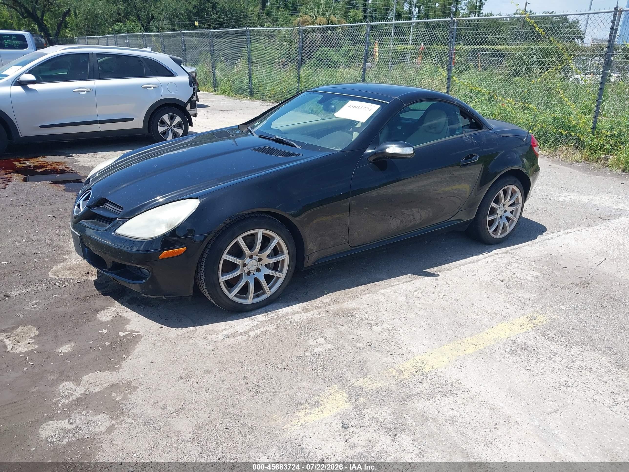 2006 Mercedes-benz Slk 350   Black vin: WDBWK56F26F099339