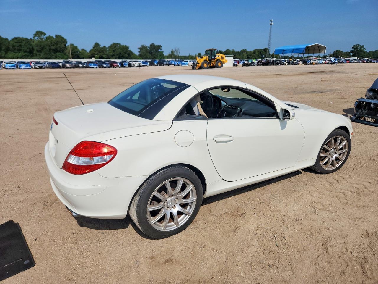 2007 Mercedes-benz Slk 350 White vin: WDBWK56F27F154325