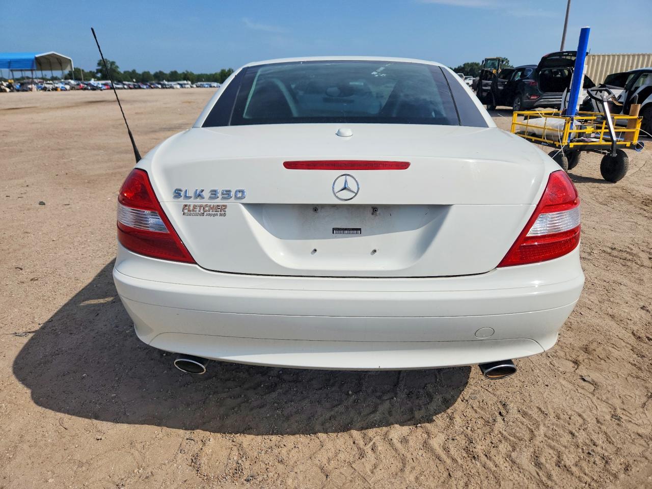 2007 Mercedes-benz Slk 350 White vin: WDBWK56F27F154325