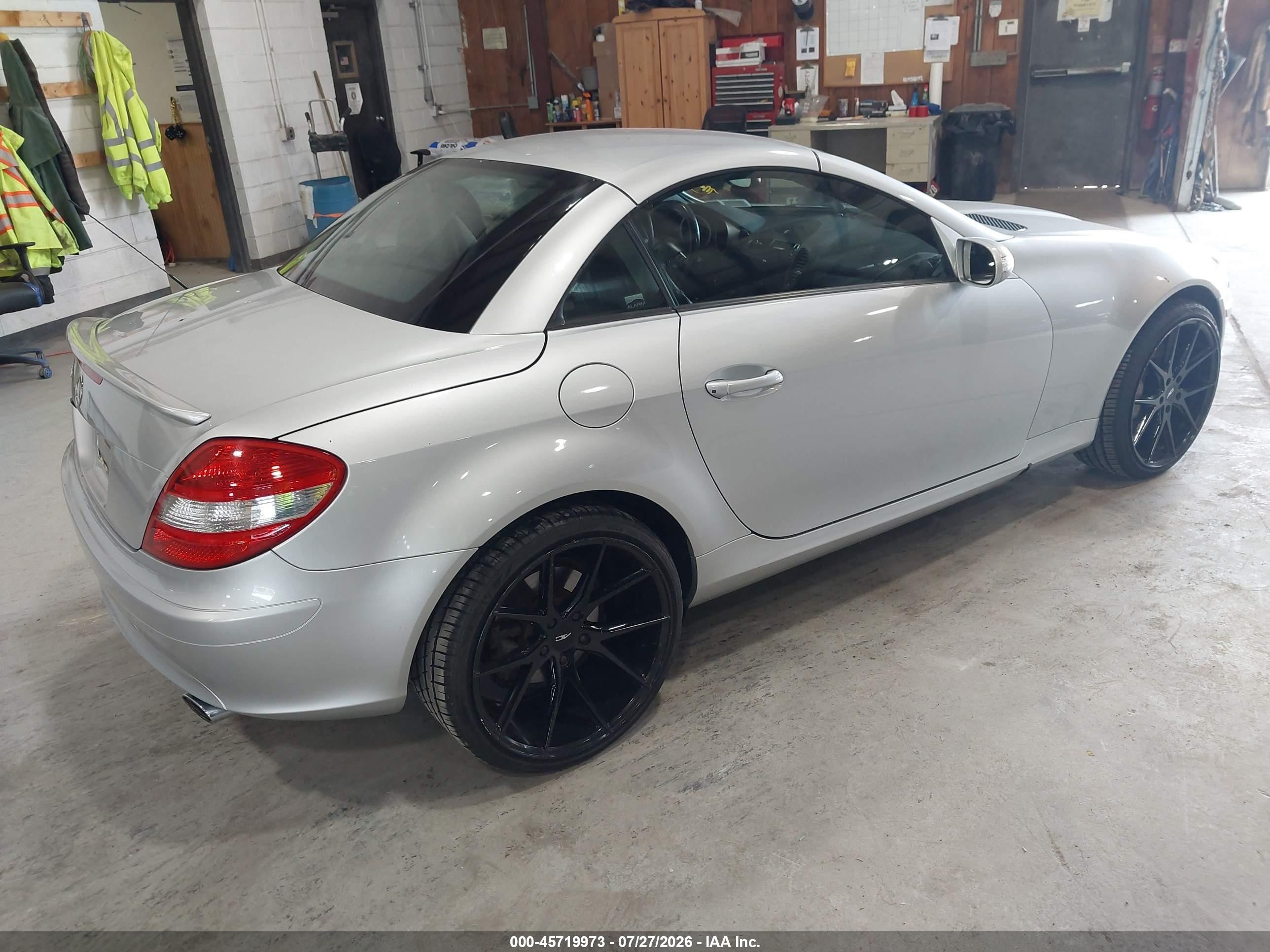 2005 Mercedes-benz Slk 350 Silver vin: WDBWK56F35F023191