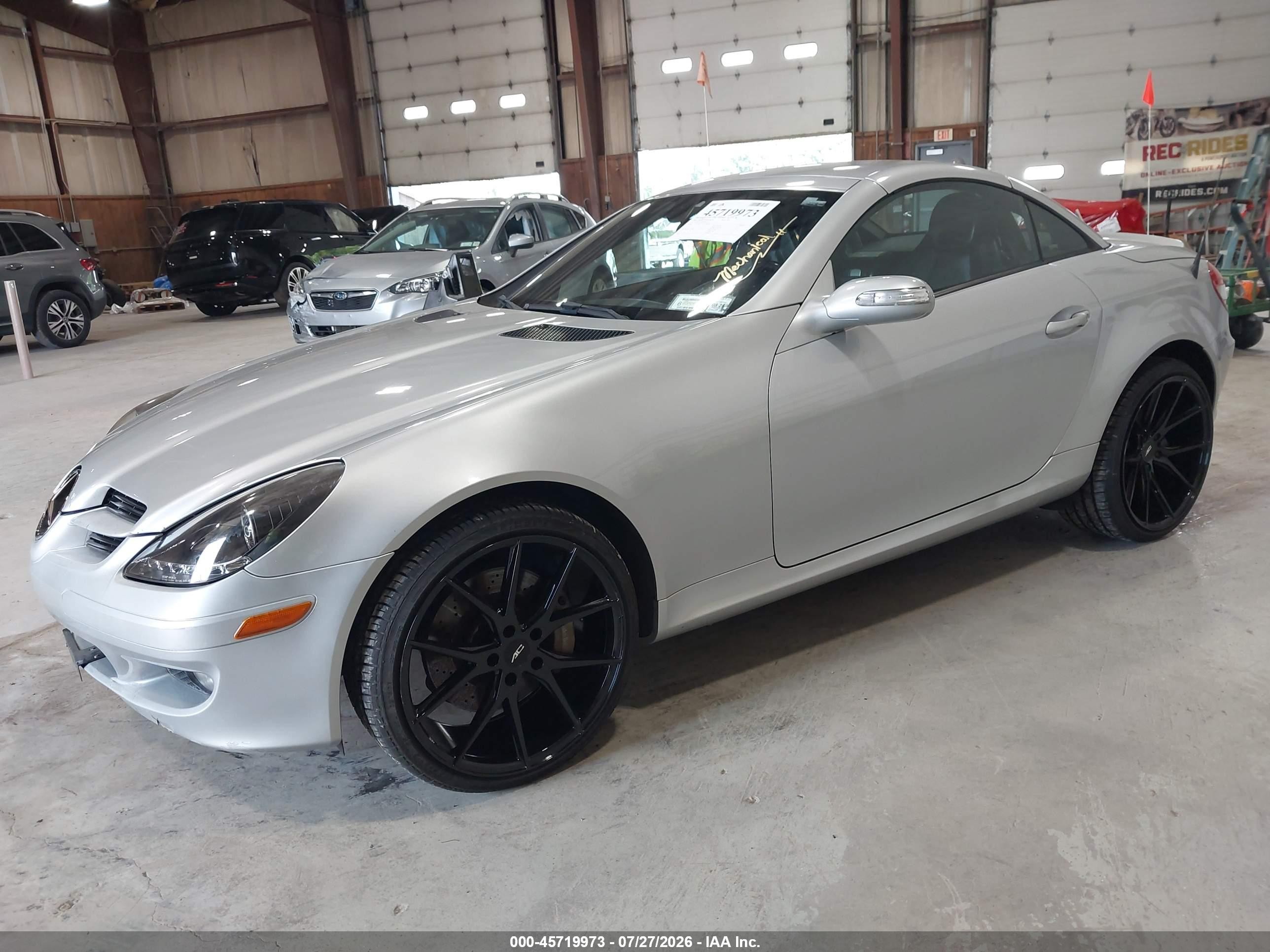 2005 Mercedes-benz Slk 350 Silver vin: WDBWK56F35F023191