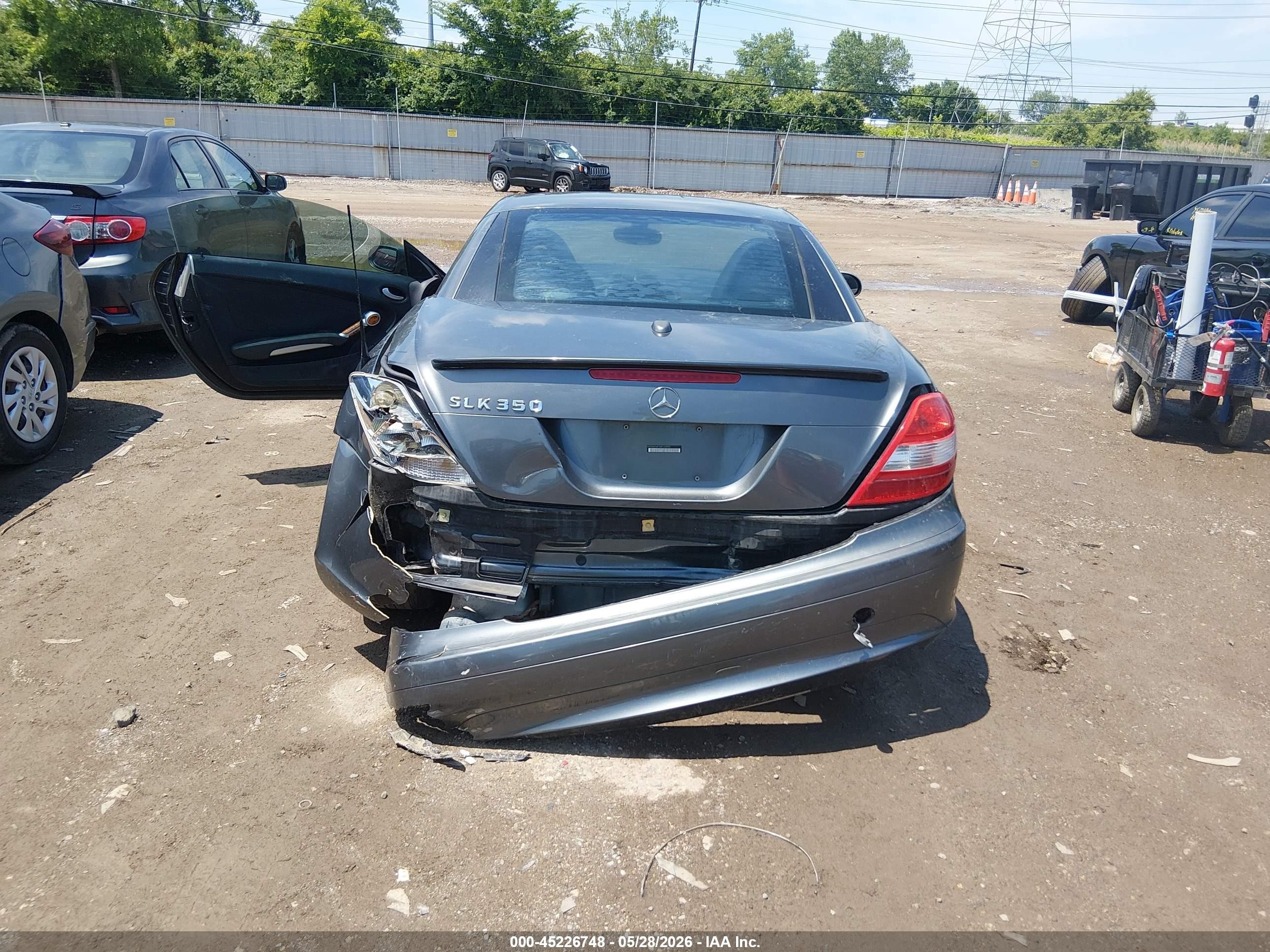2006 Mercedes-benz Slk 350   Gray vin: WDBWK56F36F124992