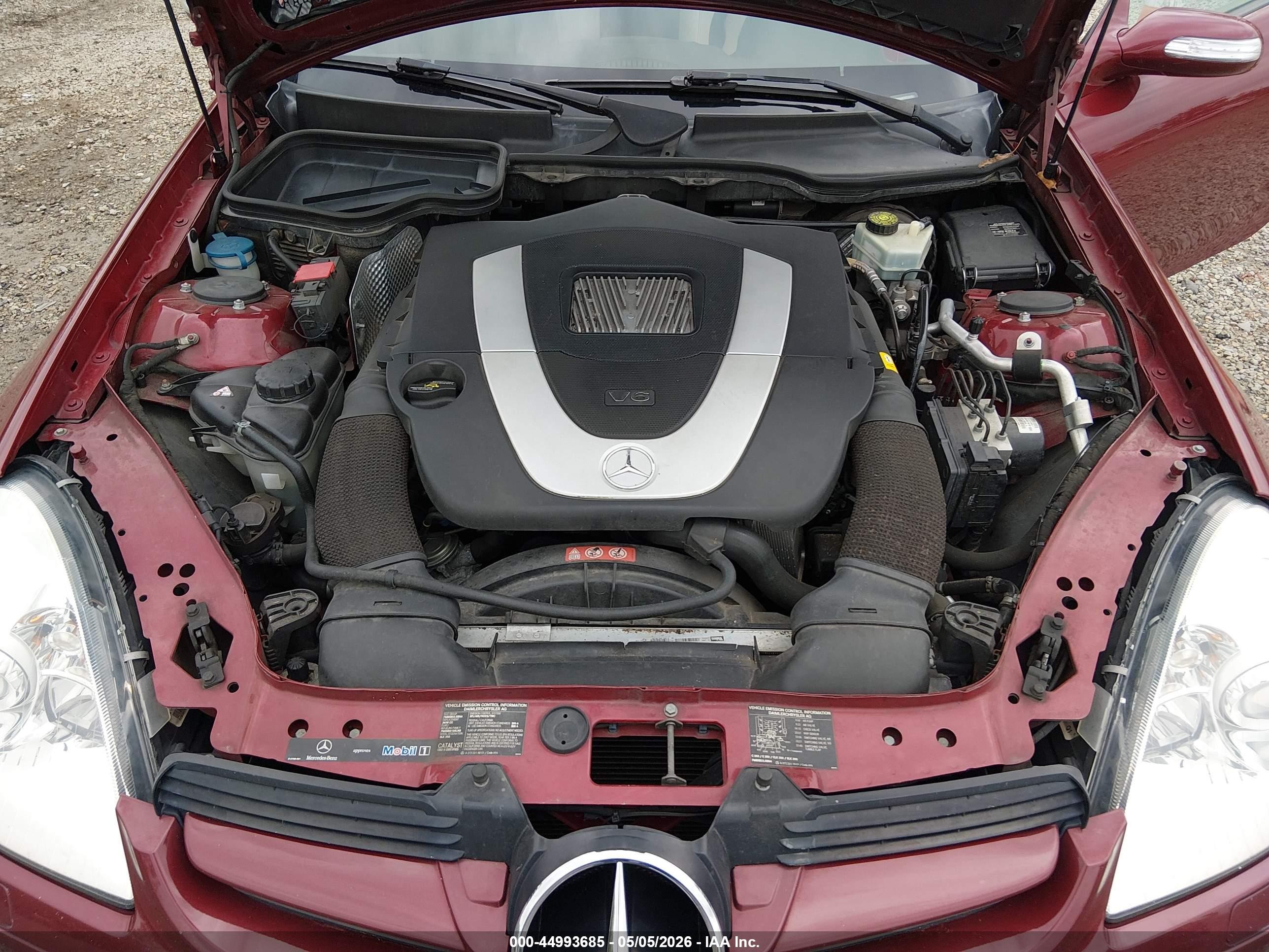 2007 Mercedes-benz Slk 350   Red vin: WDBWK56F37F151904
