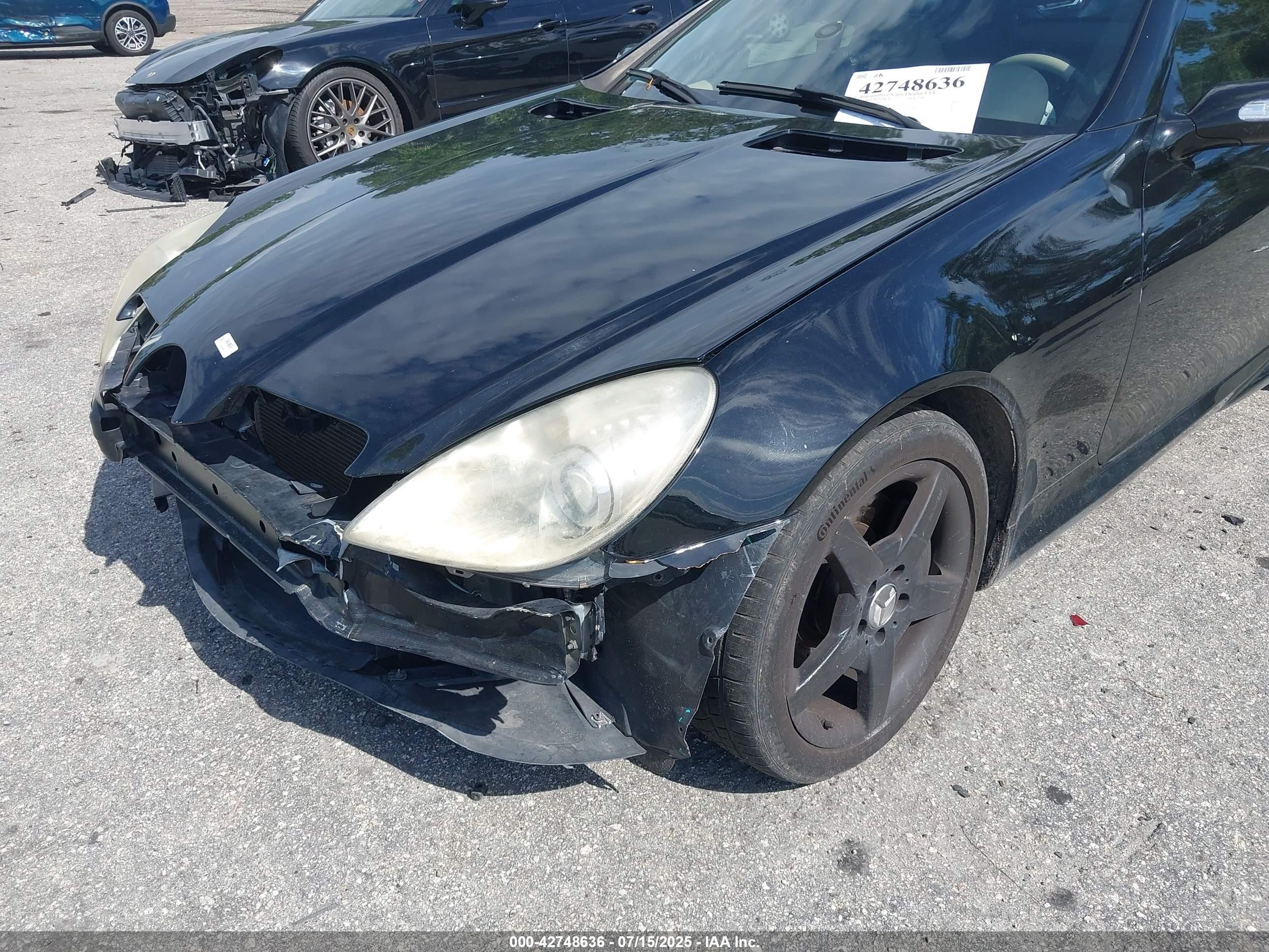 2008 Mercedes-benz Slk 350   Black vin: WDBWK56F38F186671