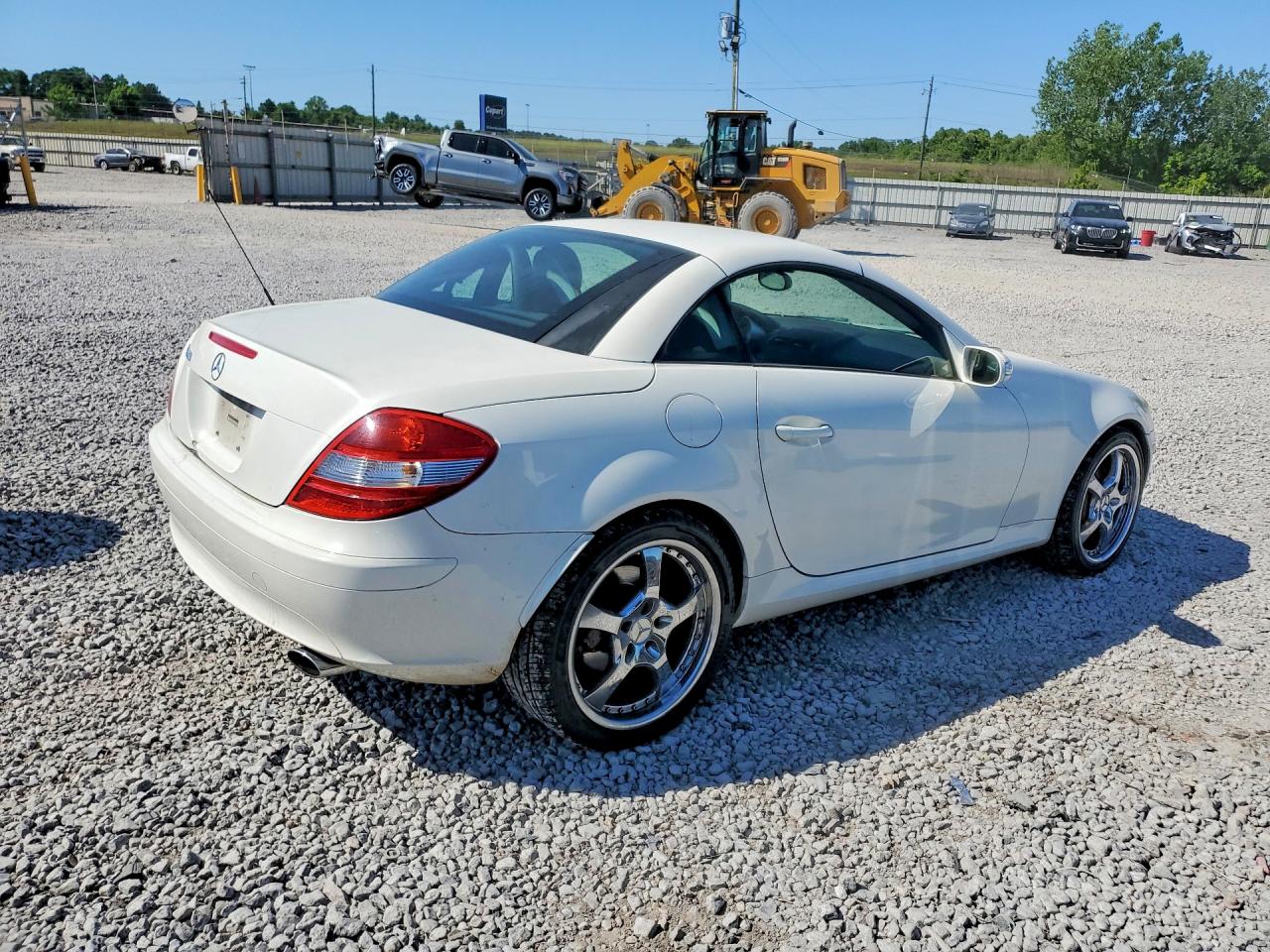 2005 Mercedes-benz Slk 350 White vin: WDBWK56F55F037304