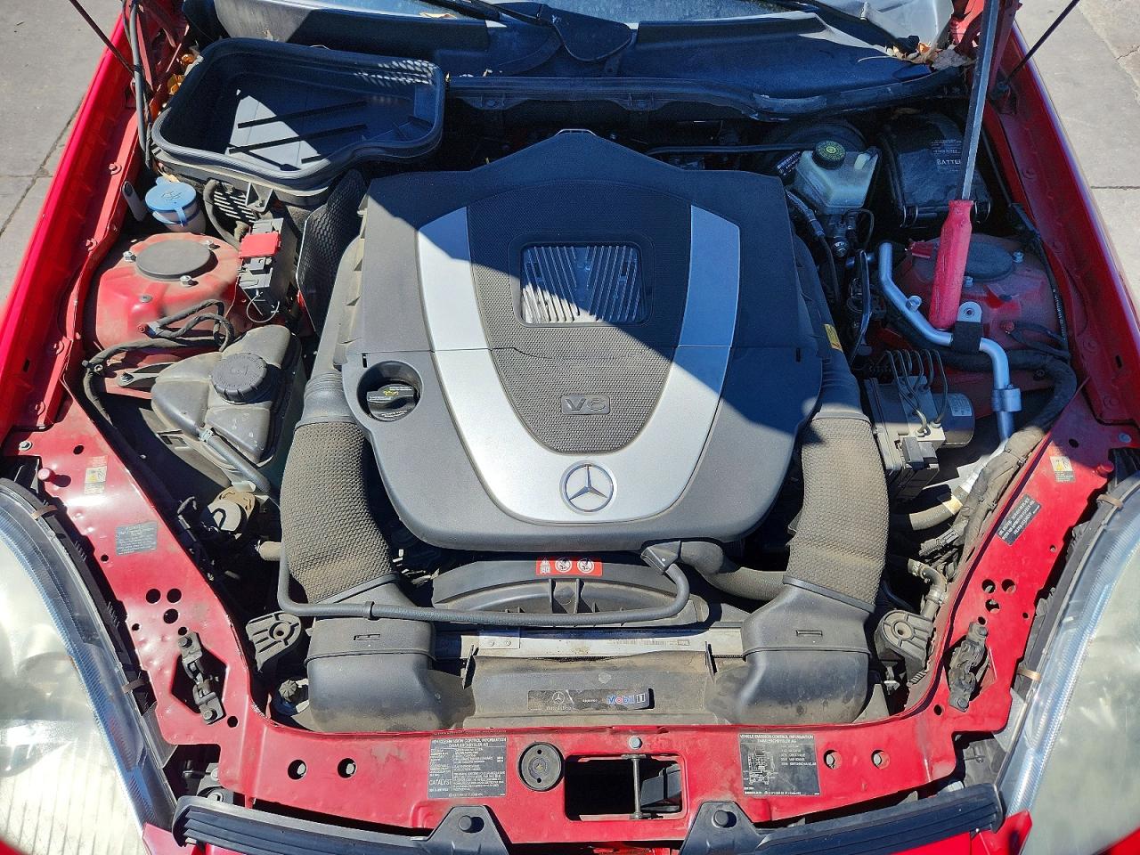 2005 Mercedes-benz Slk 350 Red vin: WDBWK56F55F070352