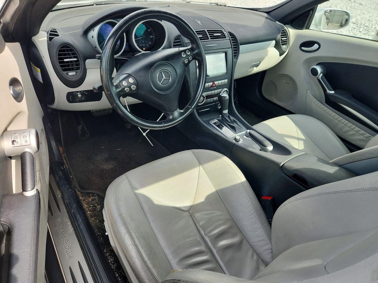 2006 Mercedes-benz Slk 350 Серебряный vin: WDBWK56F56F086083
