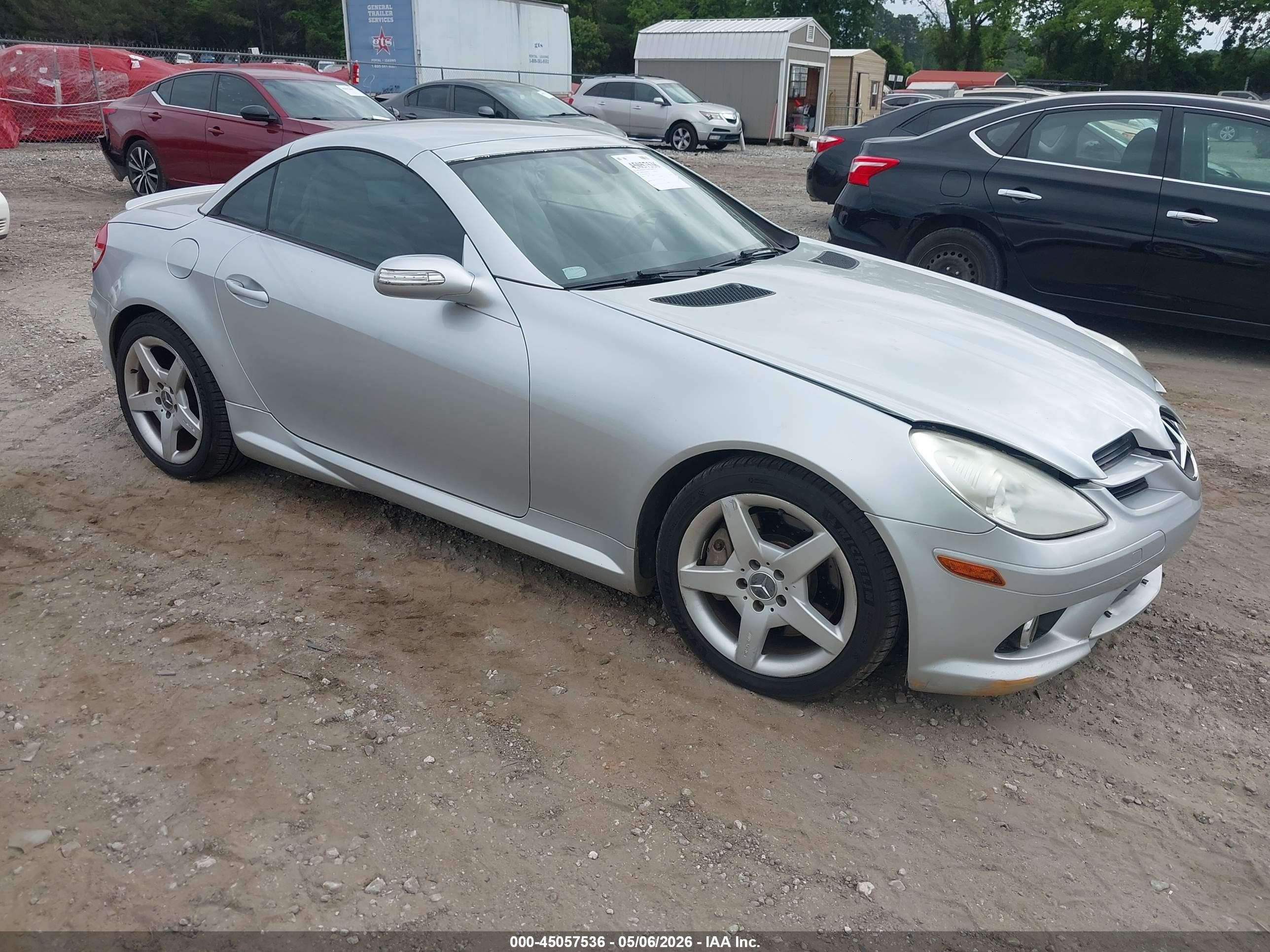 2007 Mercedes-benz Slk 350   Silver vin: WDBWK56F57F152648