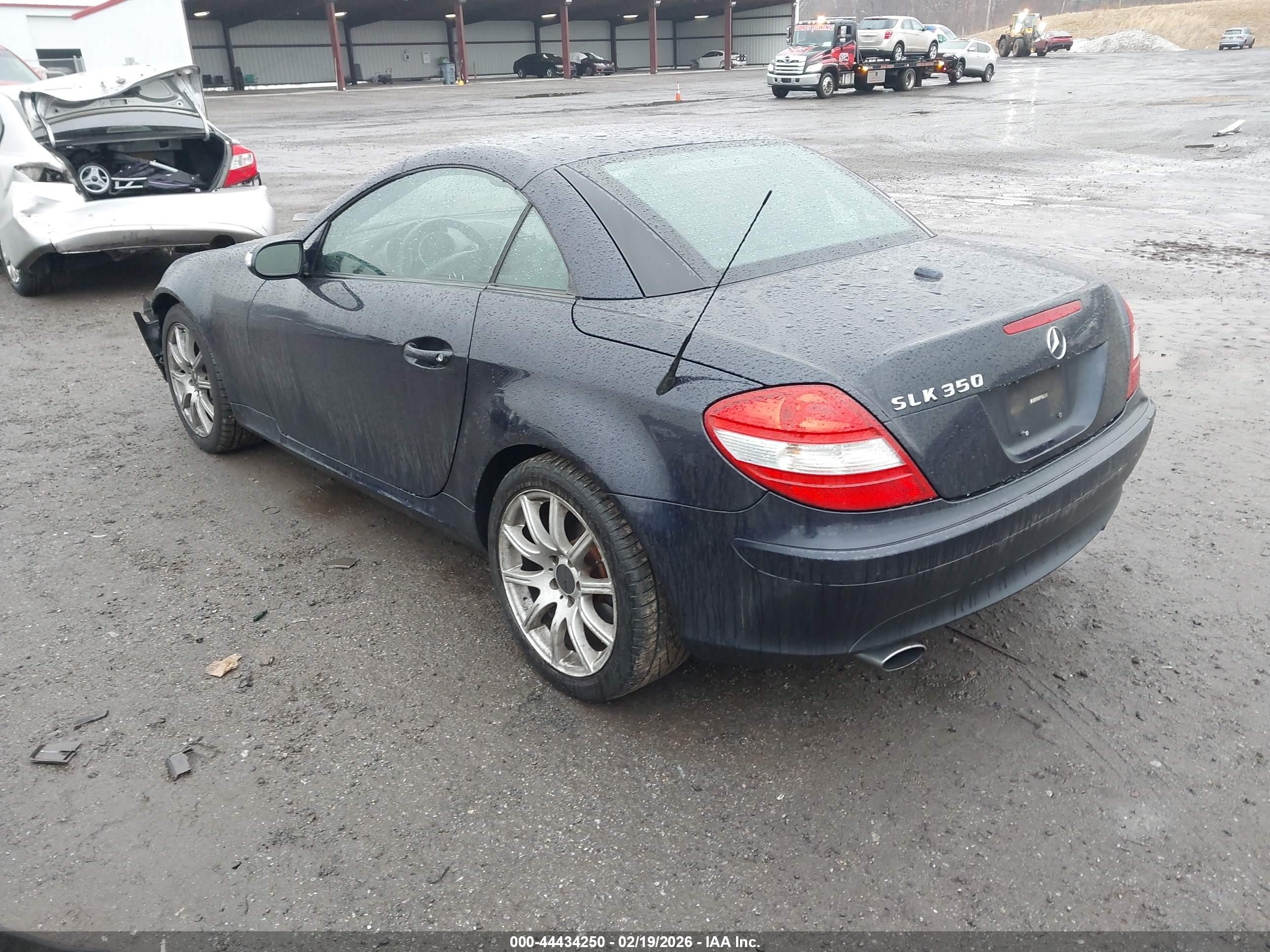 2008 Mercedes-benz Slk 350   Dark Blue vin: WDBWK56F58F184291
