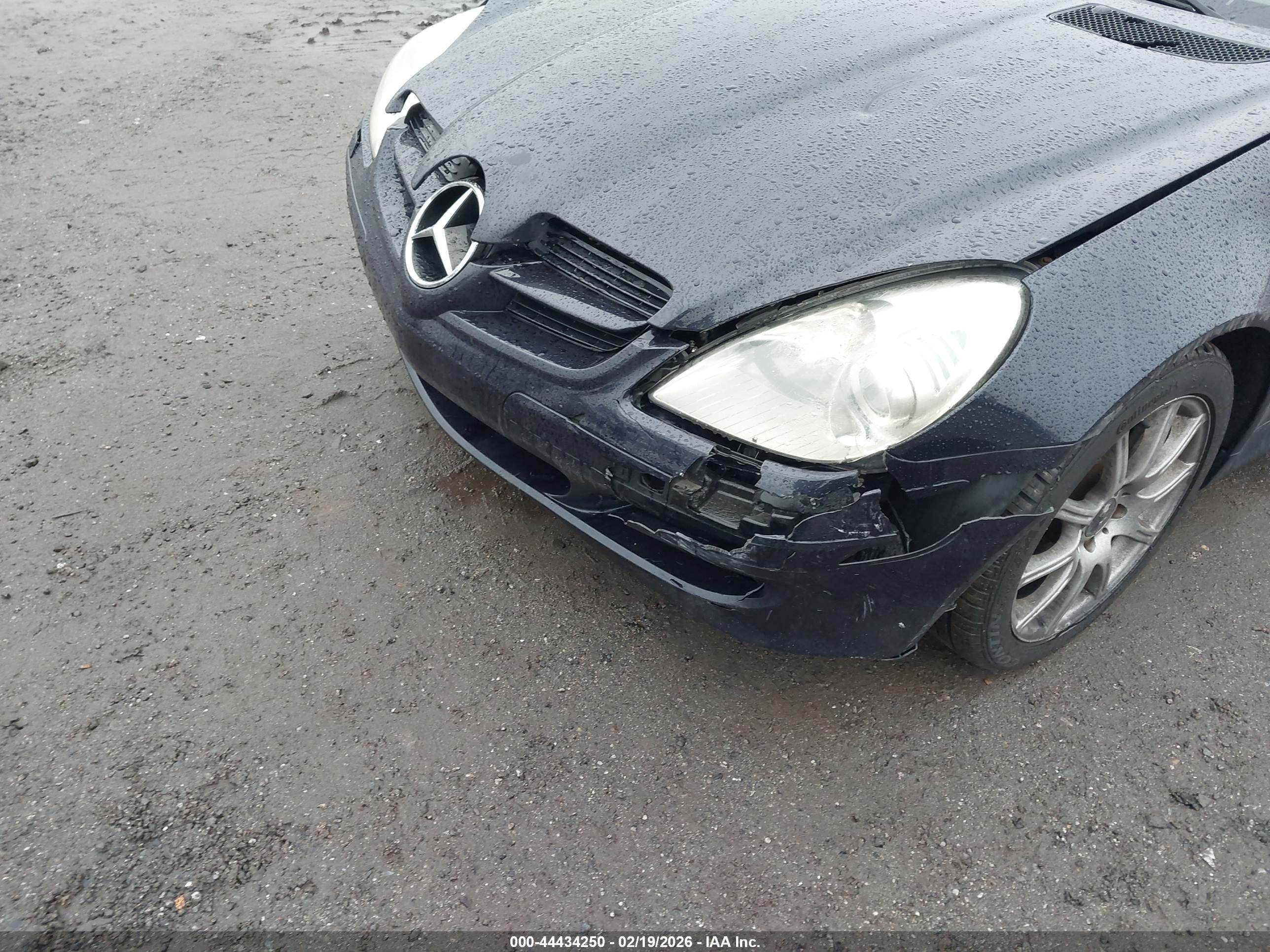 2008 Mercedes-benz Slk 350   Dark Blue vin: WDBWK56F58F184291