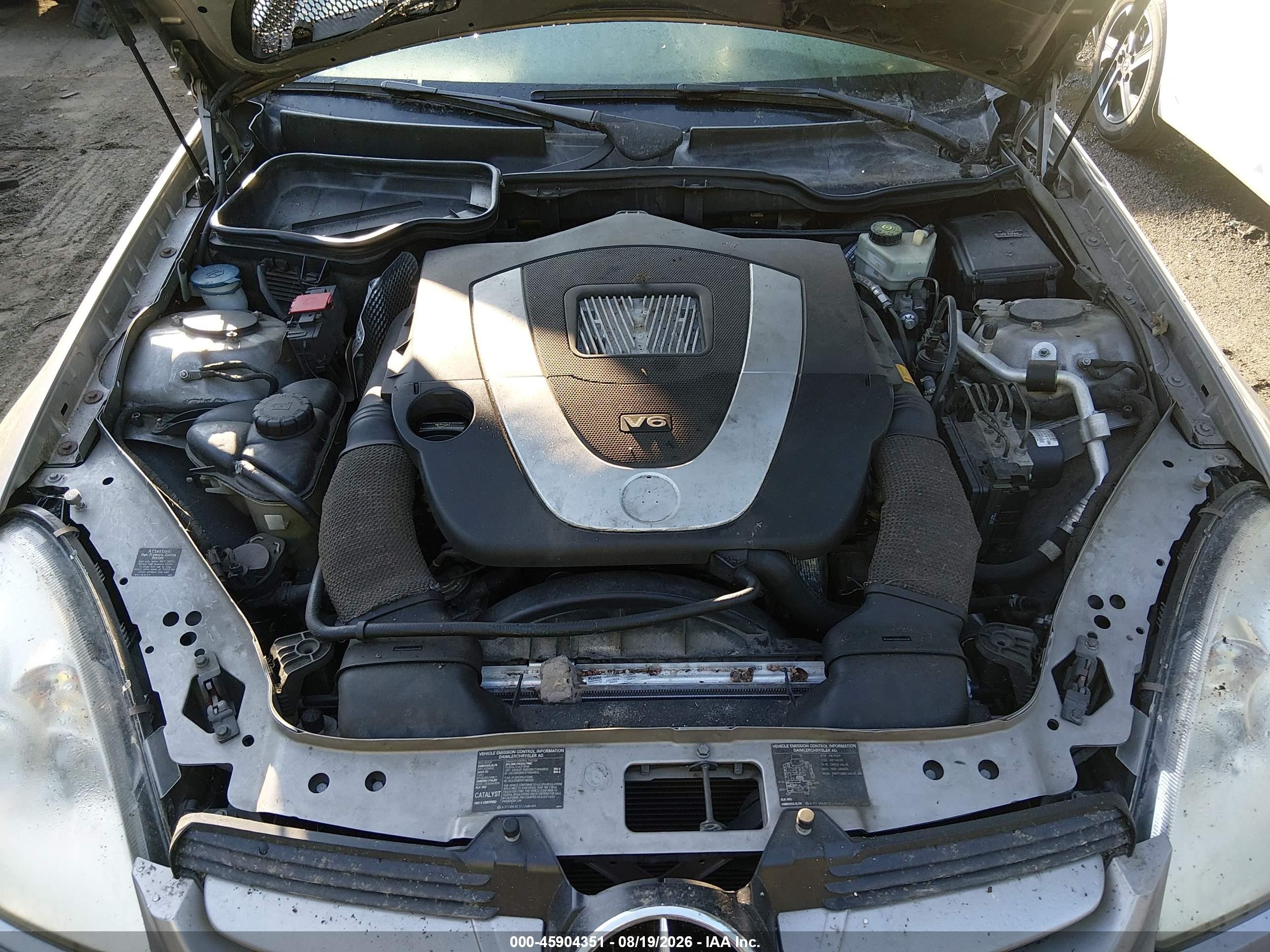 2005 Mercedes-benz Slk 350   Silver vin: WDBWK56F65F028658