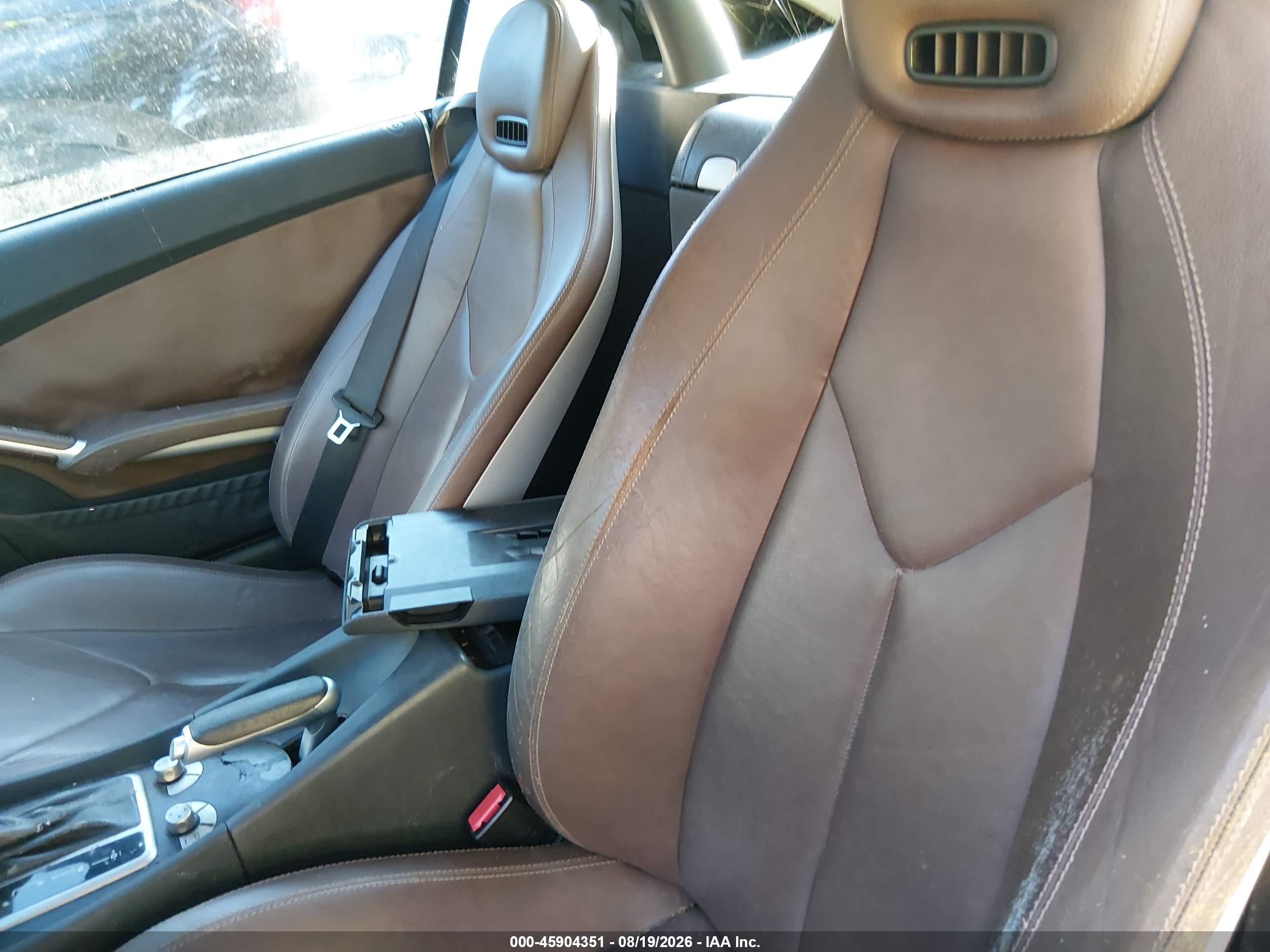 2005 Mercedes-benz Slk 350   Silver vin: WDBWK56F65F028658