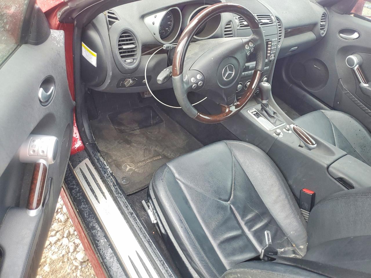 2006 Mercedes-benz Slk 350 Red vin: WDBWK56F66F082186