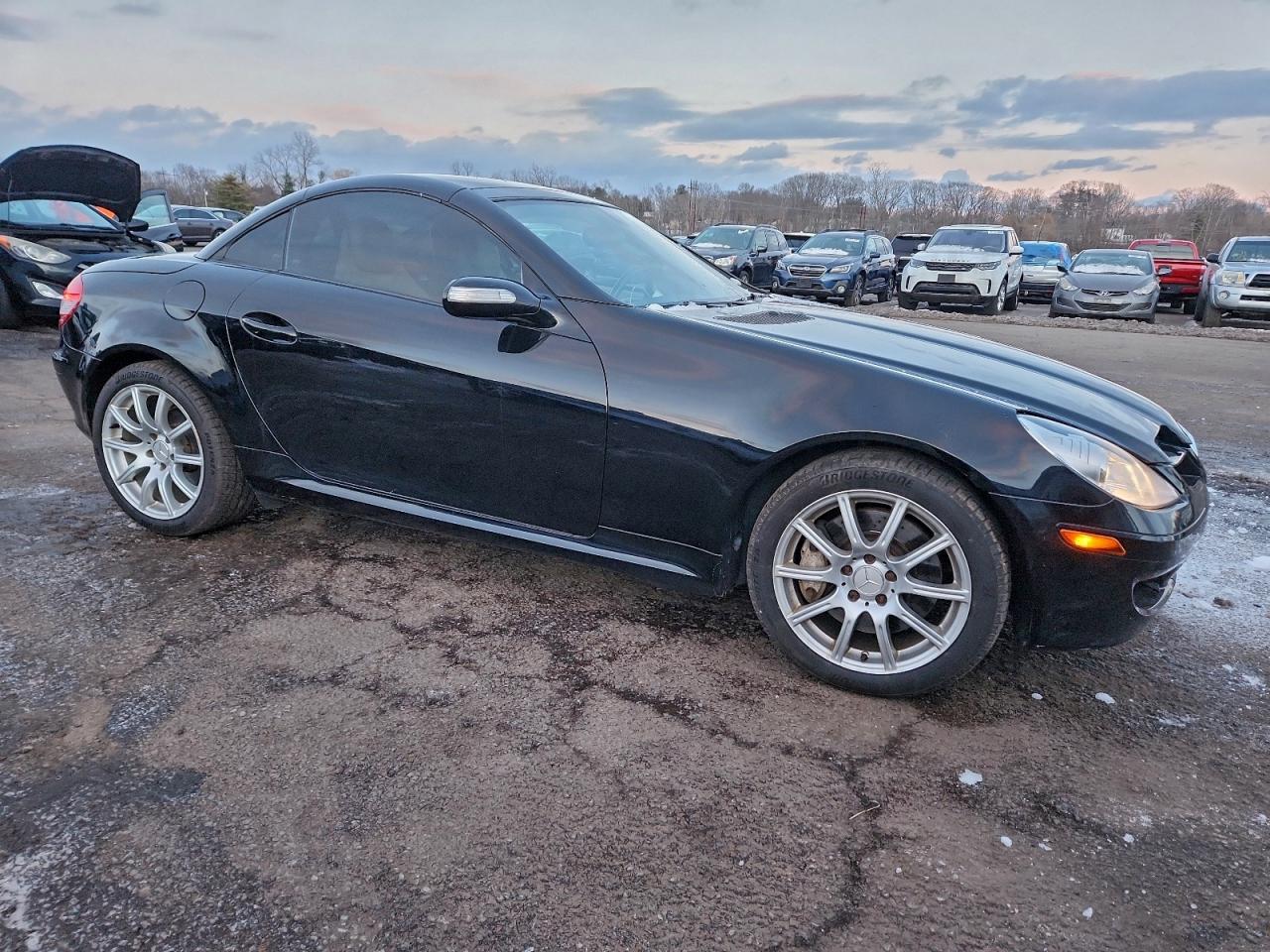 2007 Mercedes-benz Slk 350 Black vin: WDBWK56F77F143658