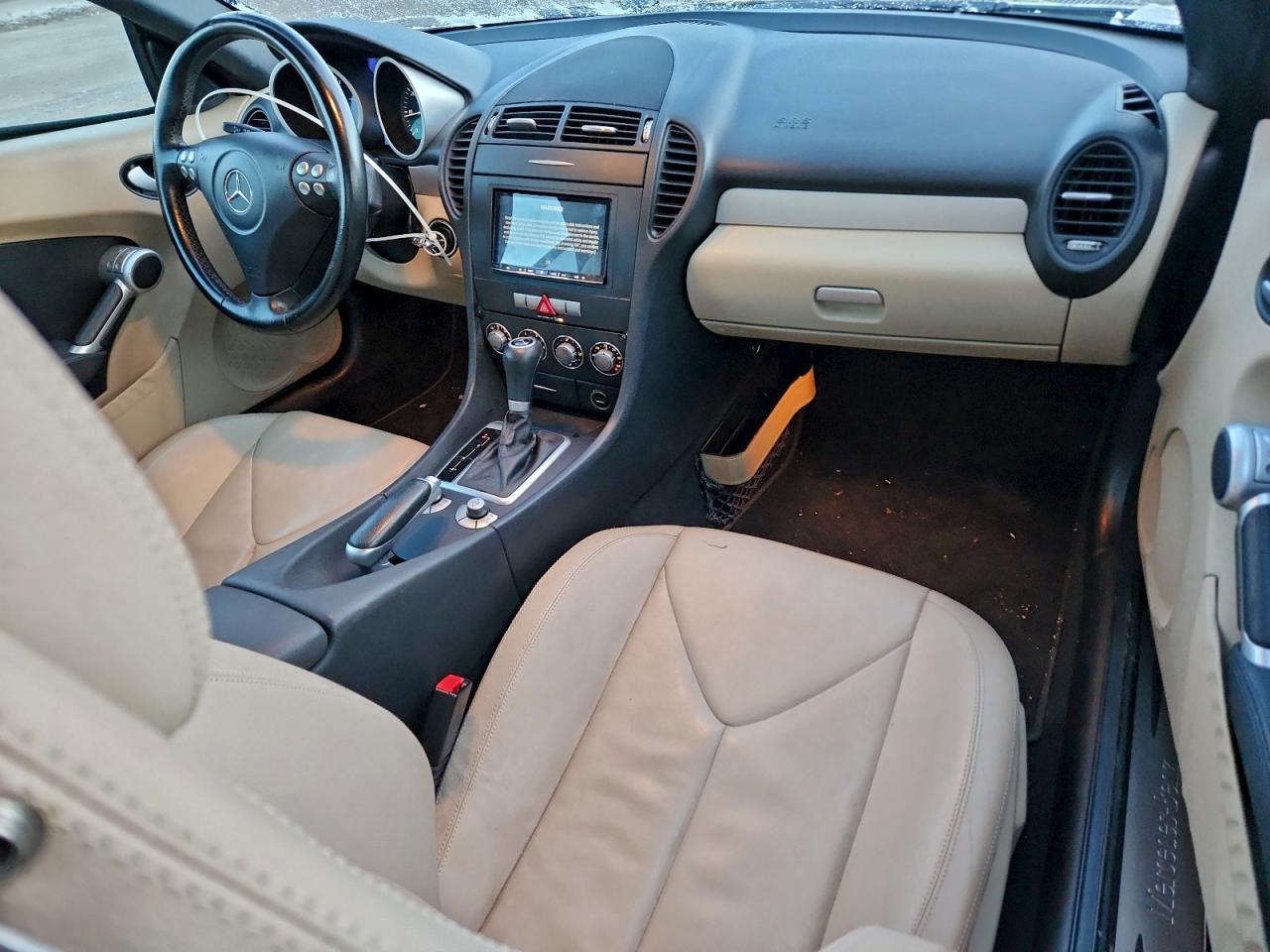 2007 Mercedes-benz Slk 350 Black vin: WDBWK56F77F143658