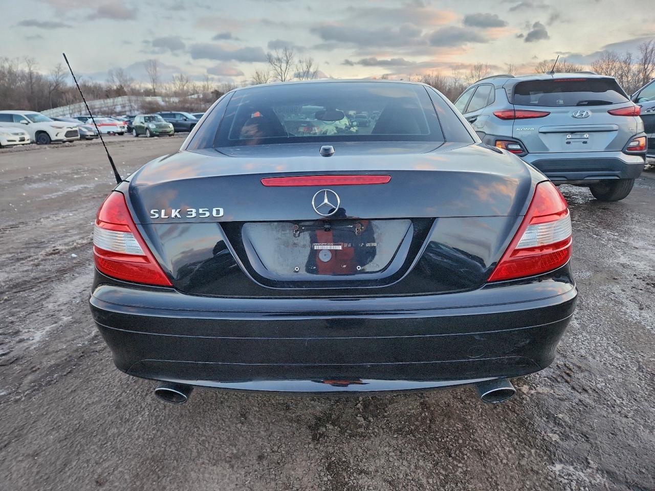 2007 Mercedes-benz Slk 350 Black vin: WDBWK56F77F143658