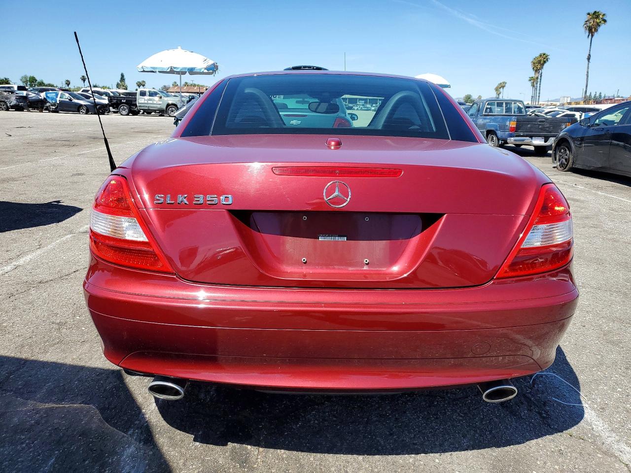 2007 Mercedes Benz Slk 350 Red vin: WDBWK56F77F151565