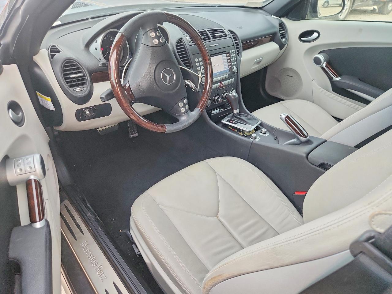 2008 Mercedes-benz Slk 350 Черный vin: WDBWK56F78F188438