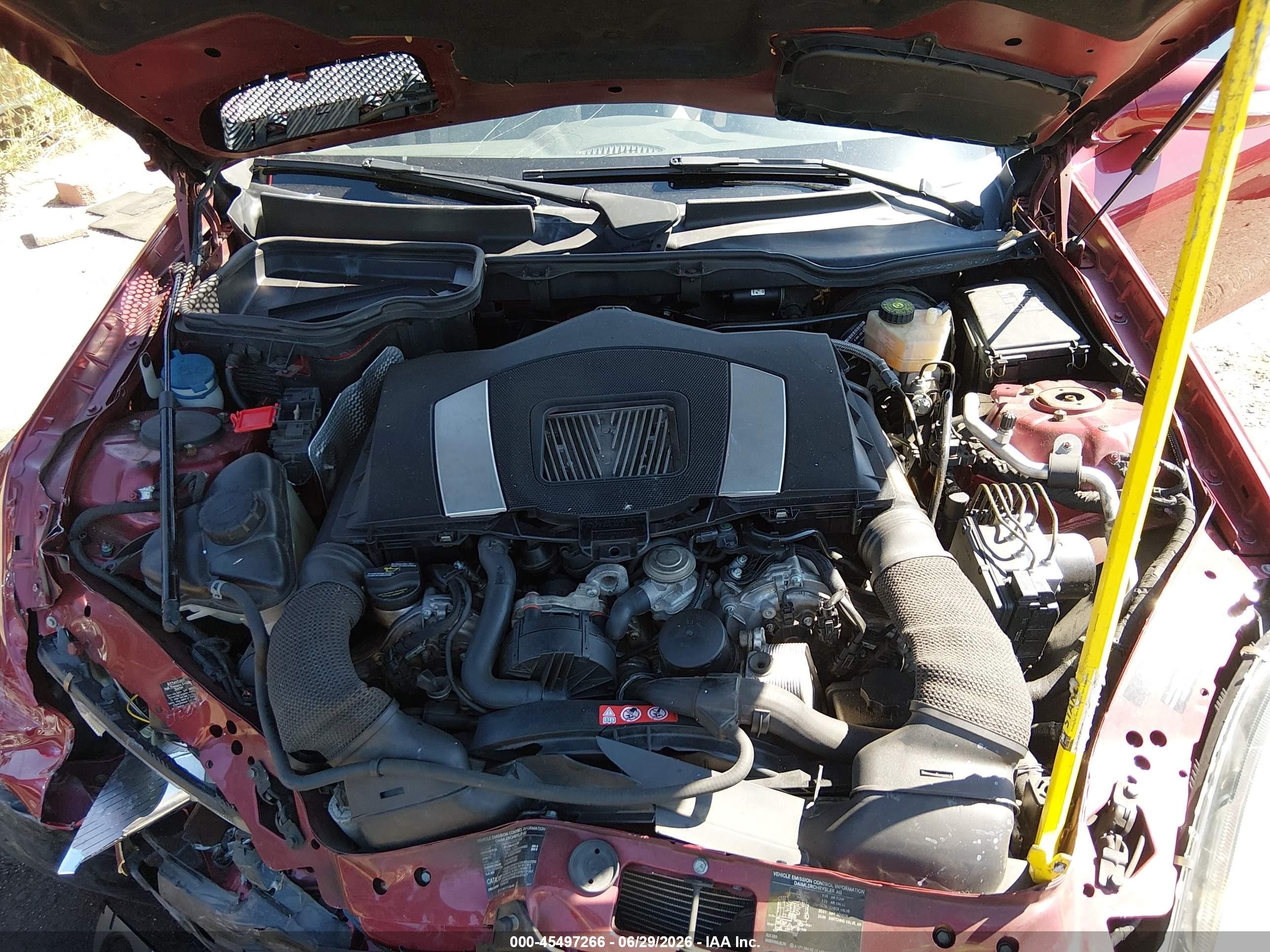 2005 Mercedes-benz Slk 350   Red vin: WDBWK56F85F047843