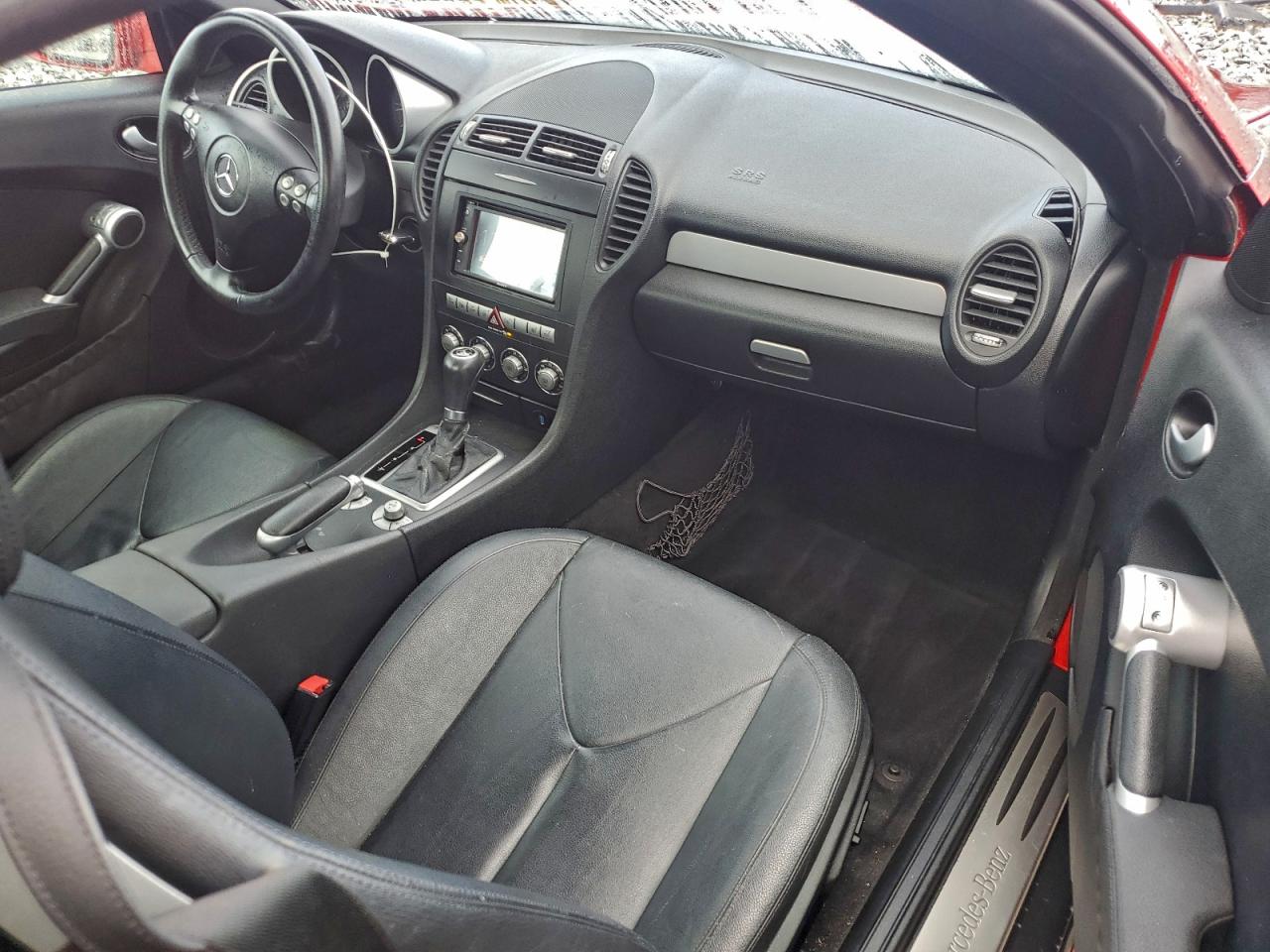 2007 Mercedes-benz Slk 350 Red vin: WDBWK56F87F143667