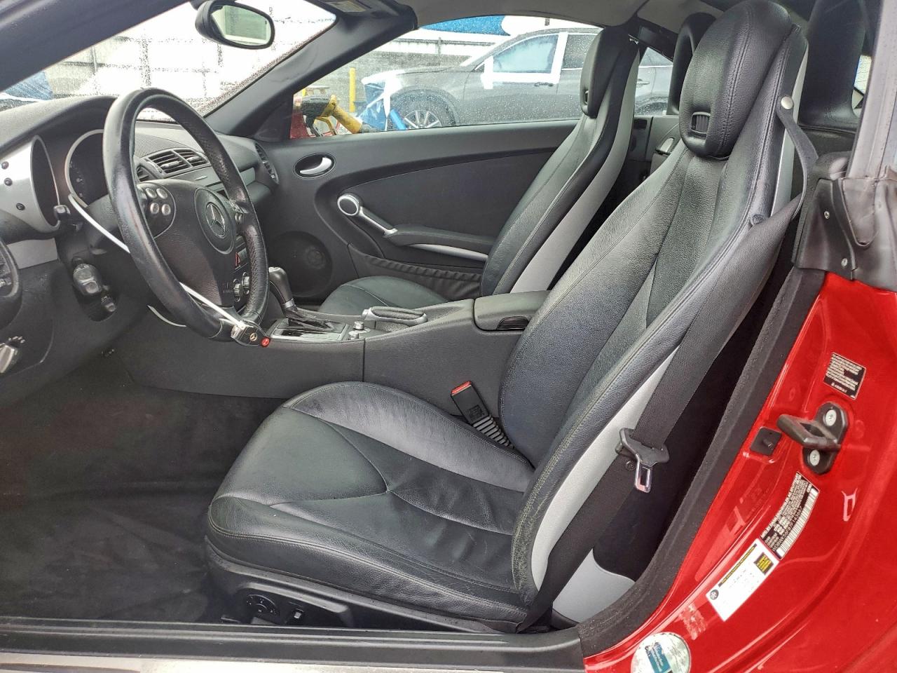 2007 Mercedes-benz Slk 350 Red vin: WDBWK56F87F143667