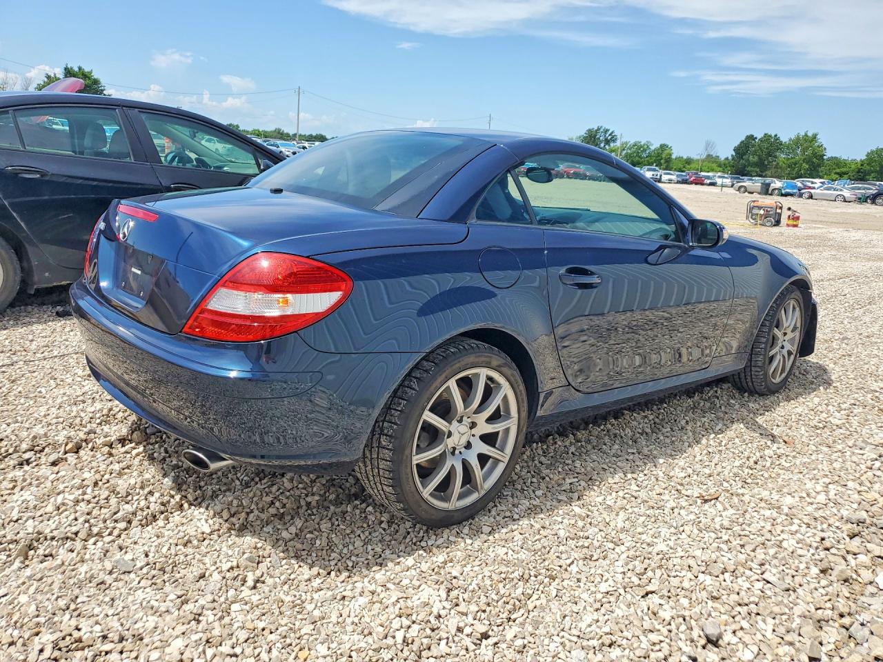 2006 Mercedes-benz Slk350 Blue vin: WDBWK56F96F125984