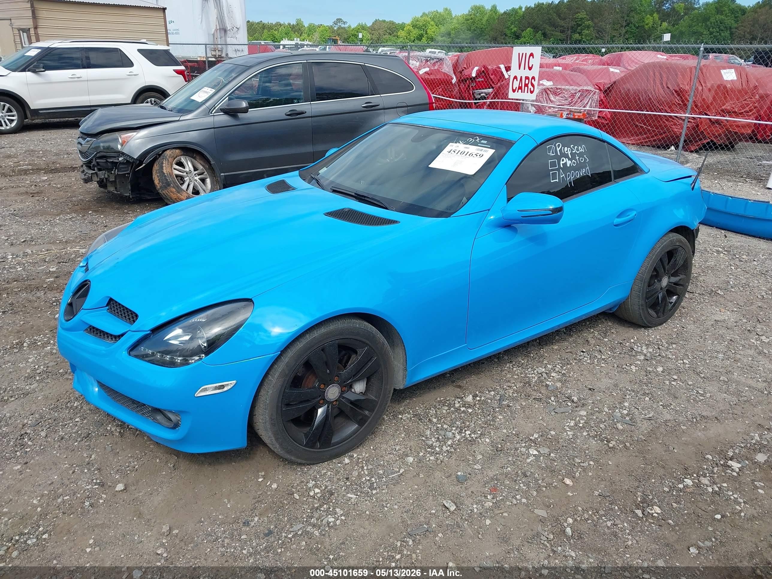 2009 Mercedes-benz Slk 350   Blue vin: WDBWK58F19F190569