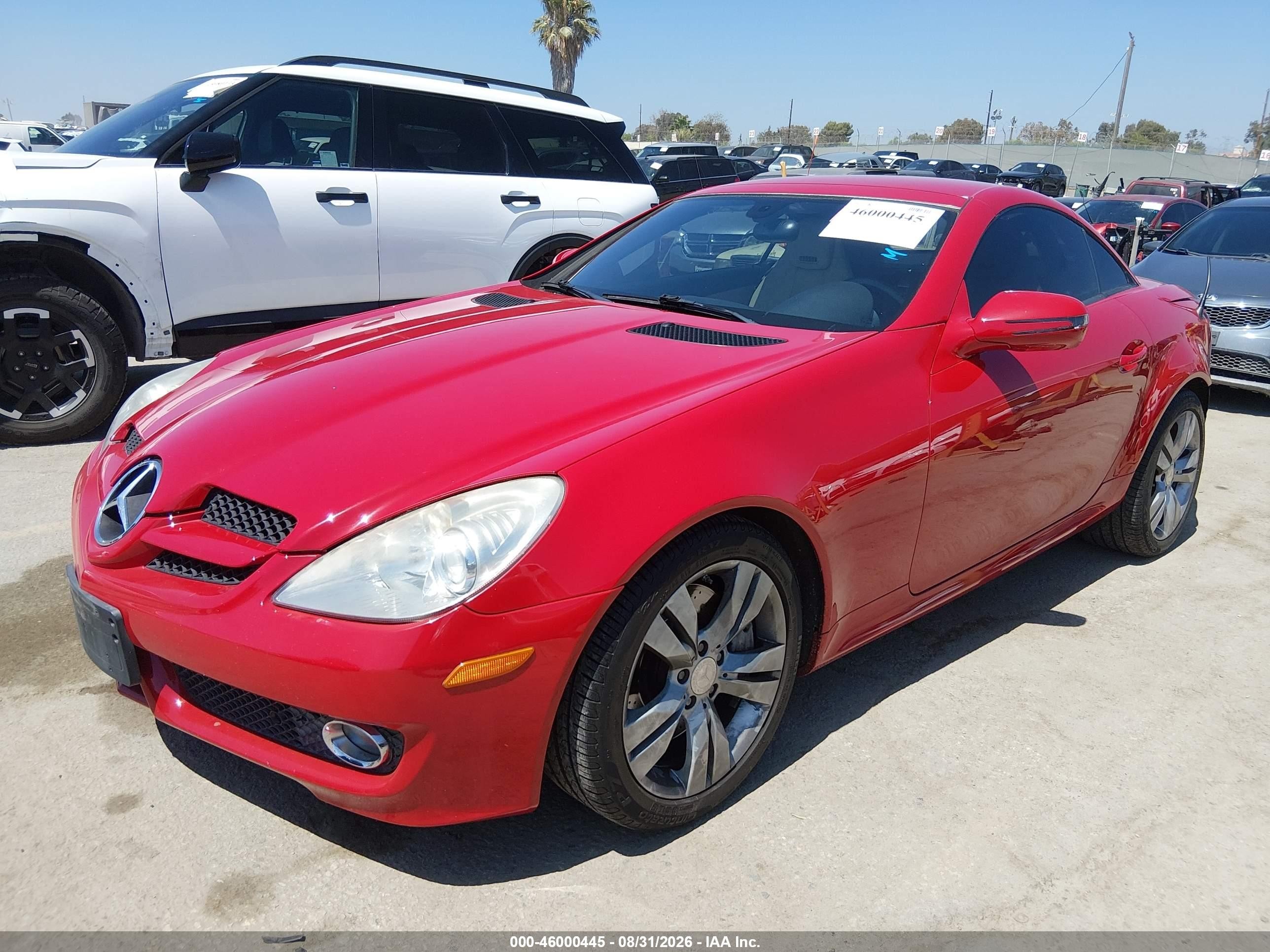 2009 Mercedes-benz Slk 350 Red vin: WDBWK58F19F190670
