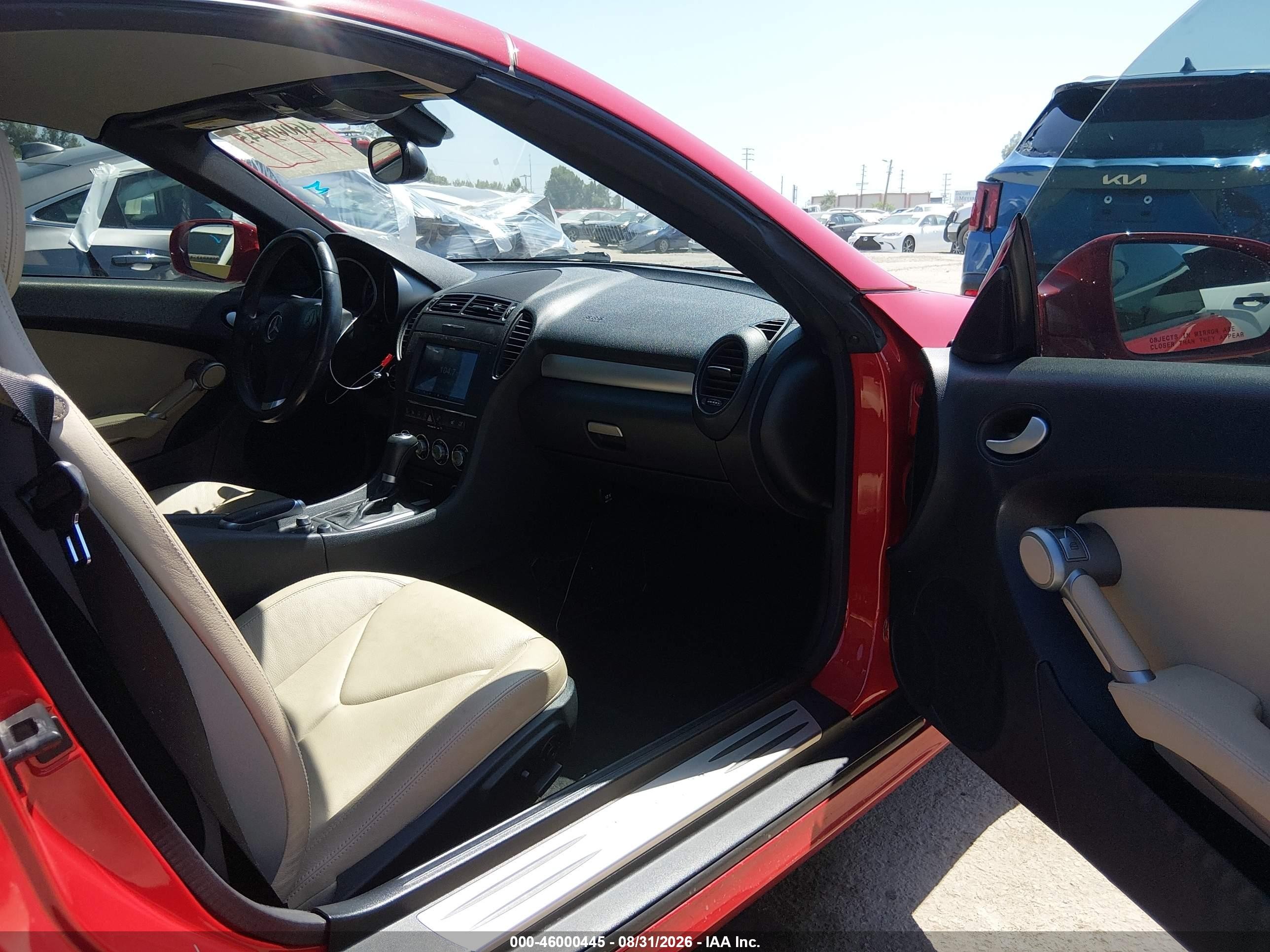 2009 Mercedes-benz Slk 350 Red vin: WDBWK58F19F190670
