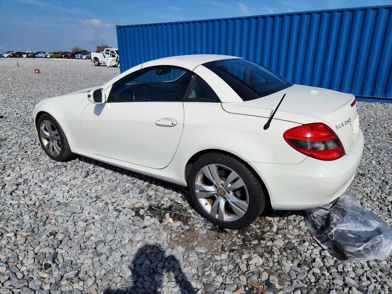 2009 Mercedes-benz Slk 350 White vin: WDBWK58F29F190984