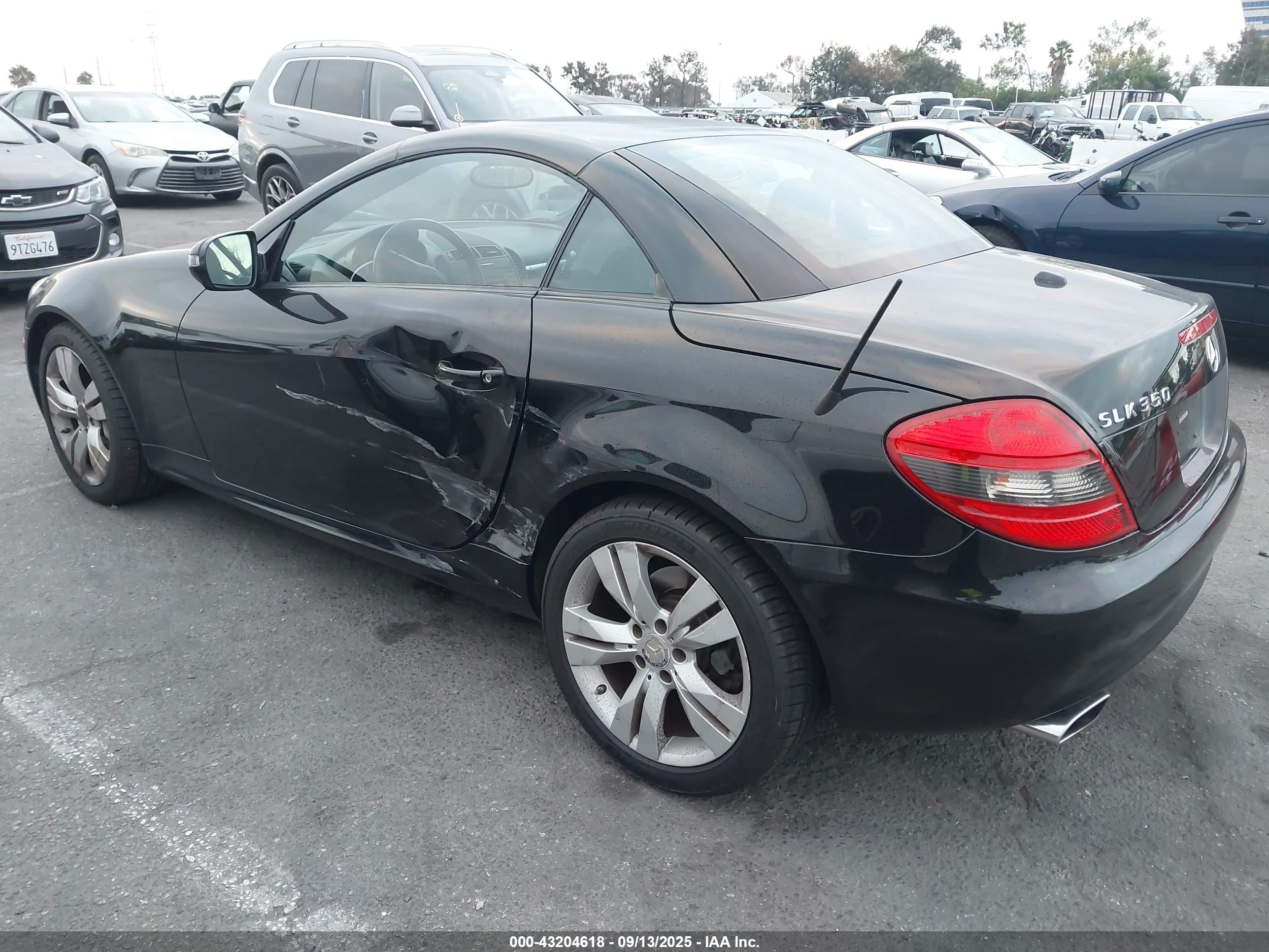 2009 Mercedes-benz Slk 350   Black vin: WDBWK58F29F191603