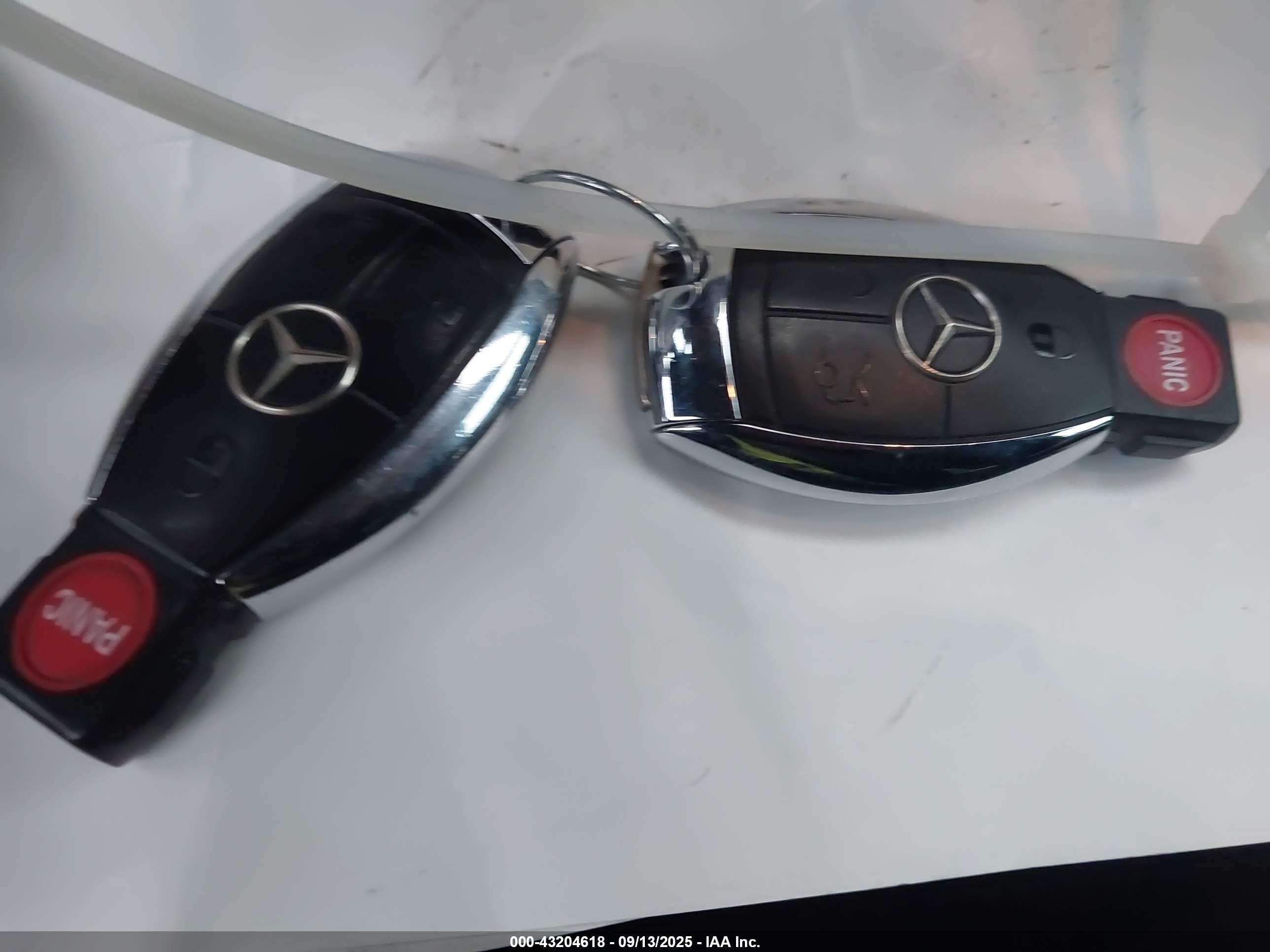 2009 Mercedes-benz Slk 350   Black vin: WDBWK58F29F191603