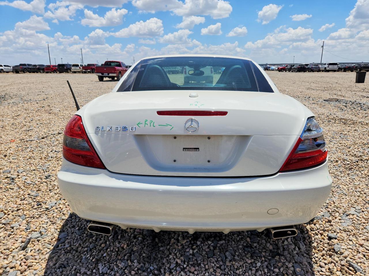 2009 Mercedes-benz Slk 350 White vin: WDBWK58F49F190808