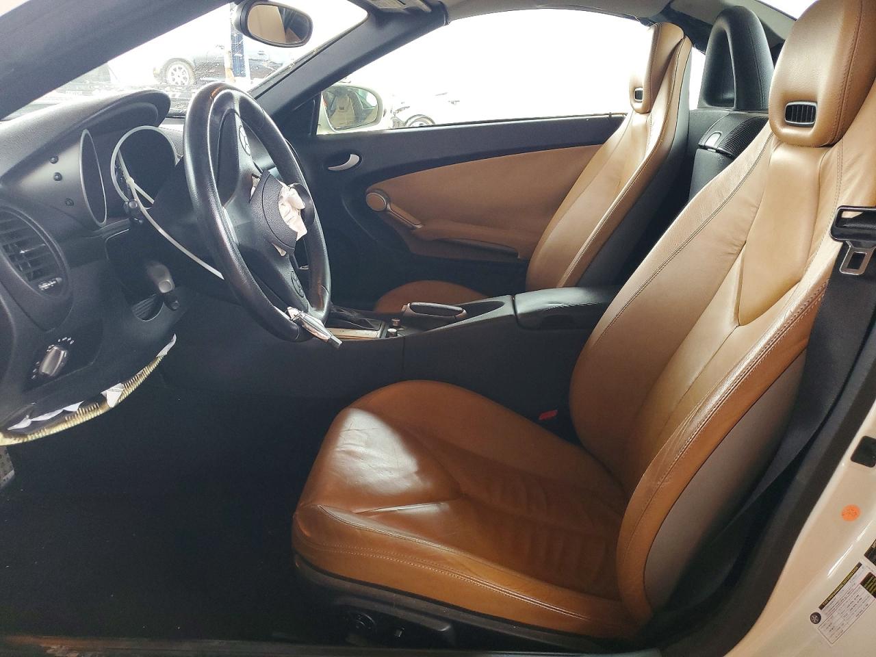 2009 Mercedes-benz Slk 350 White vin: WDBWK58F49F194566