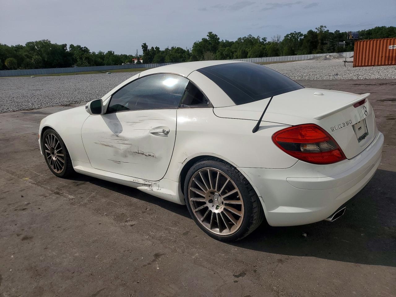 2009 Mercedes-benz Slk 350 White vin: WDBWK58F69F190423