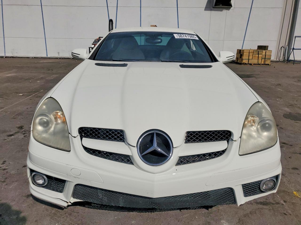 2009 Mercedes-benz Slk 350 White vin: WDBWK58F69F190423