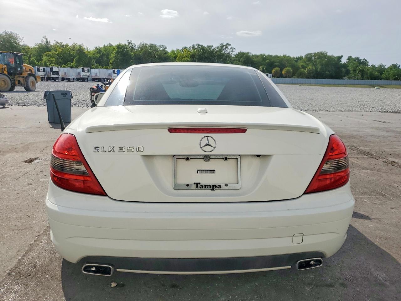 2009 Mercedes-benz Slk 350 White vin: WDBWK58F69F190423