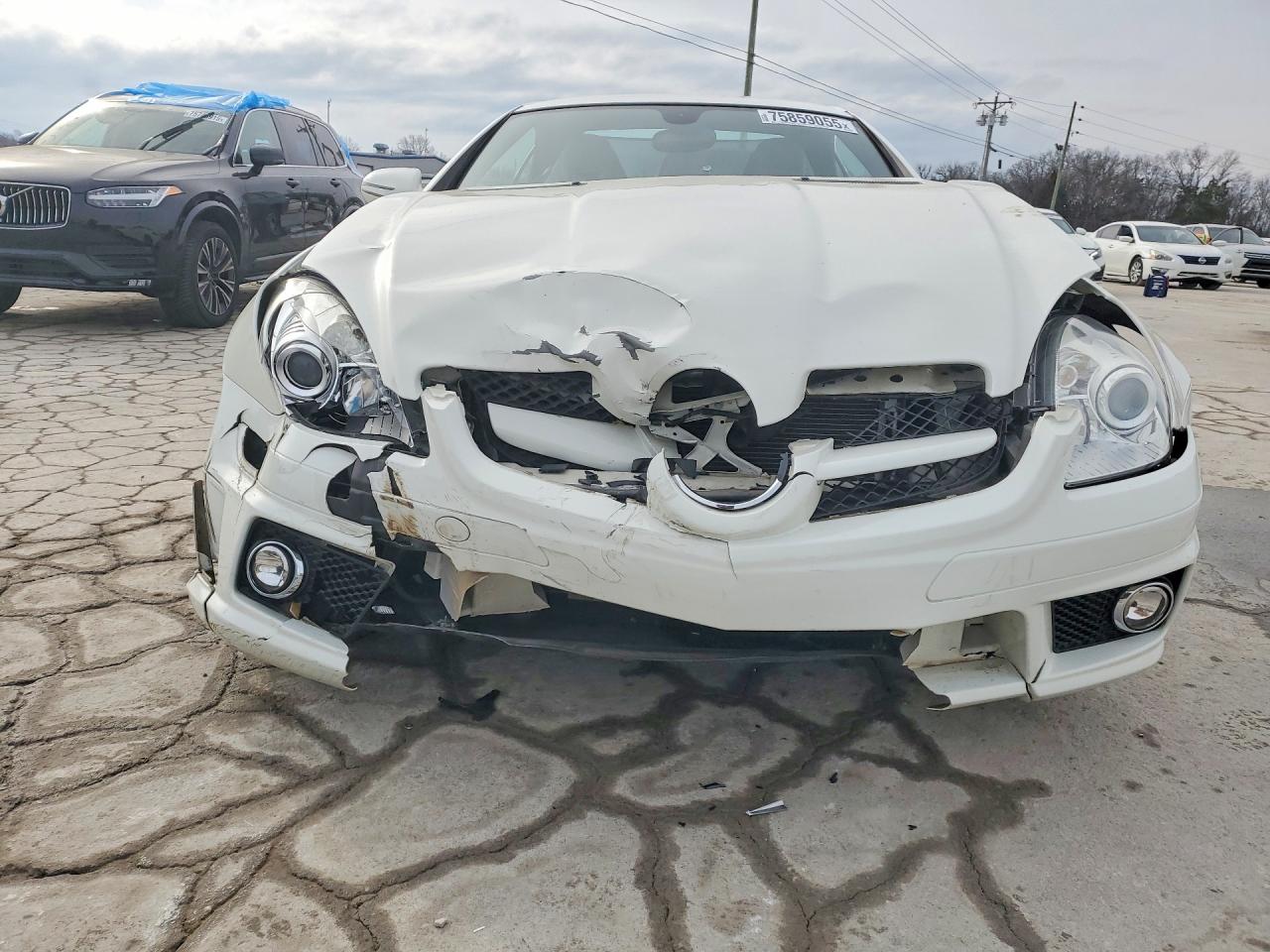 2009 Mercedes-benz Slk 350 White vin: WDBWK58F99F196314