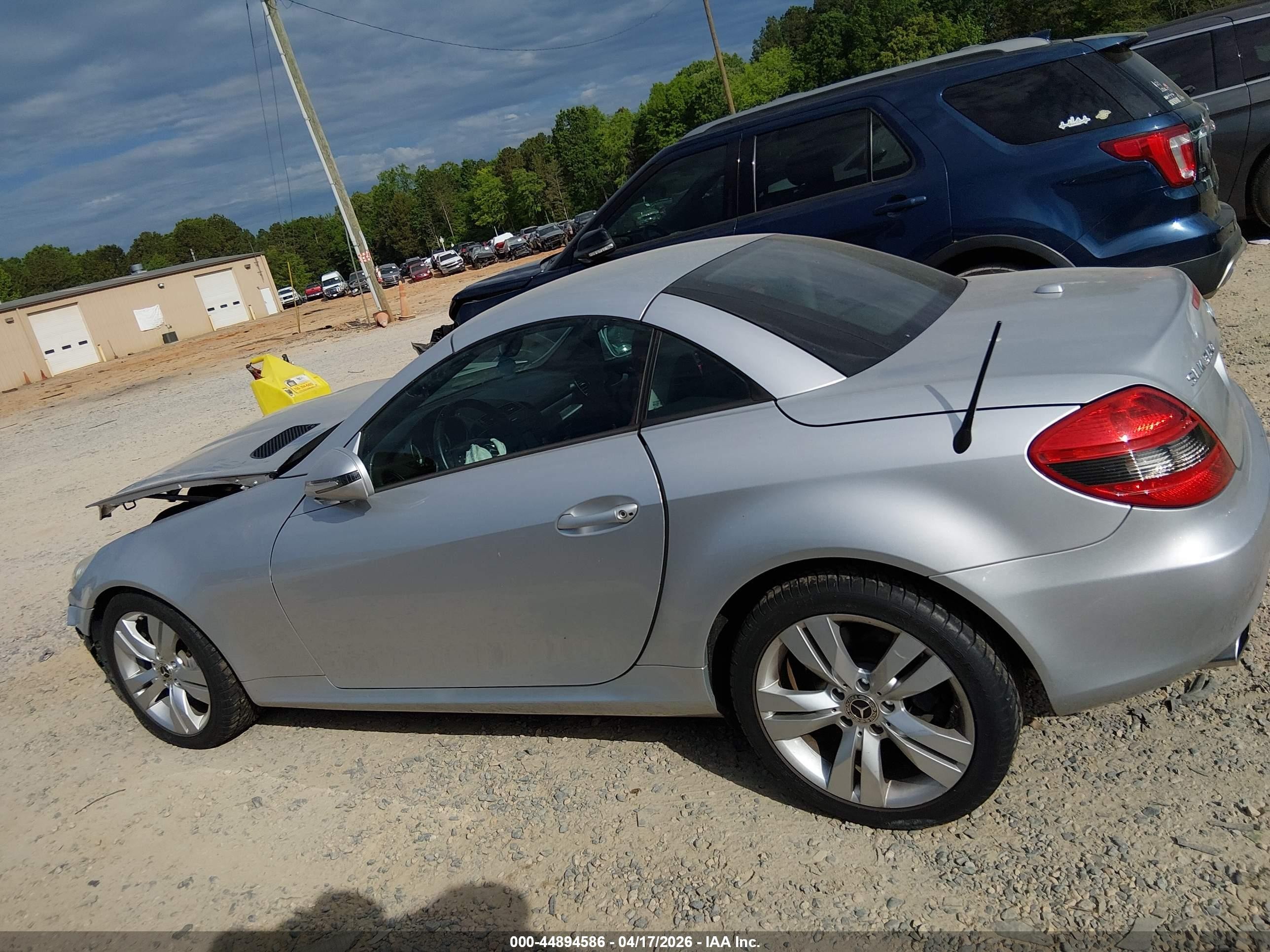 2009 Mercedes-benz Slk 350   Silver vin: WDBWK58FX9F196984