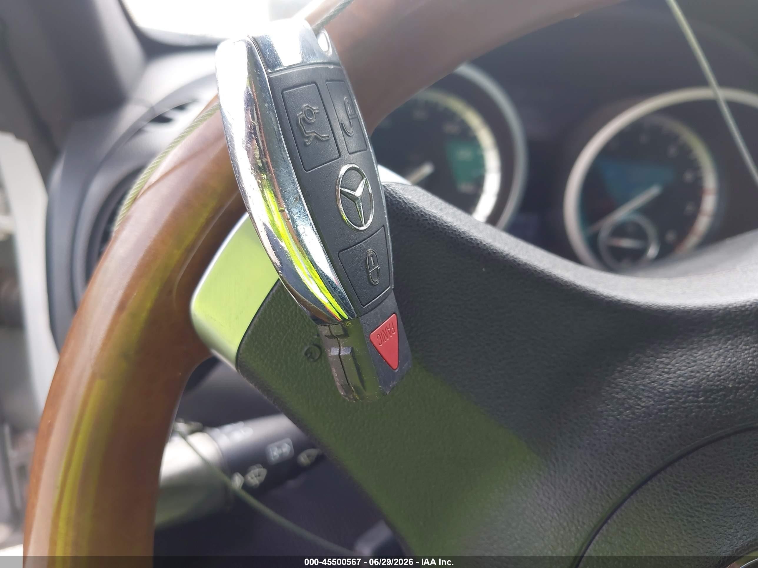 2010 Mercedes-benz Slk 300   Silver vin: WDBWK5EA0AF232016