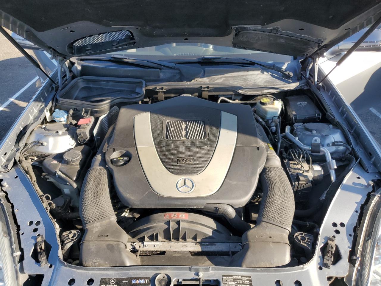 2010 Mercedes-benz Slk 300 Gray vin: WDBWK5EA0AF232145