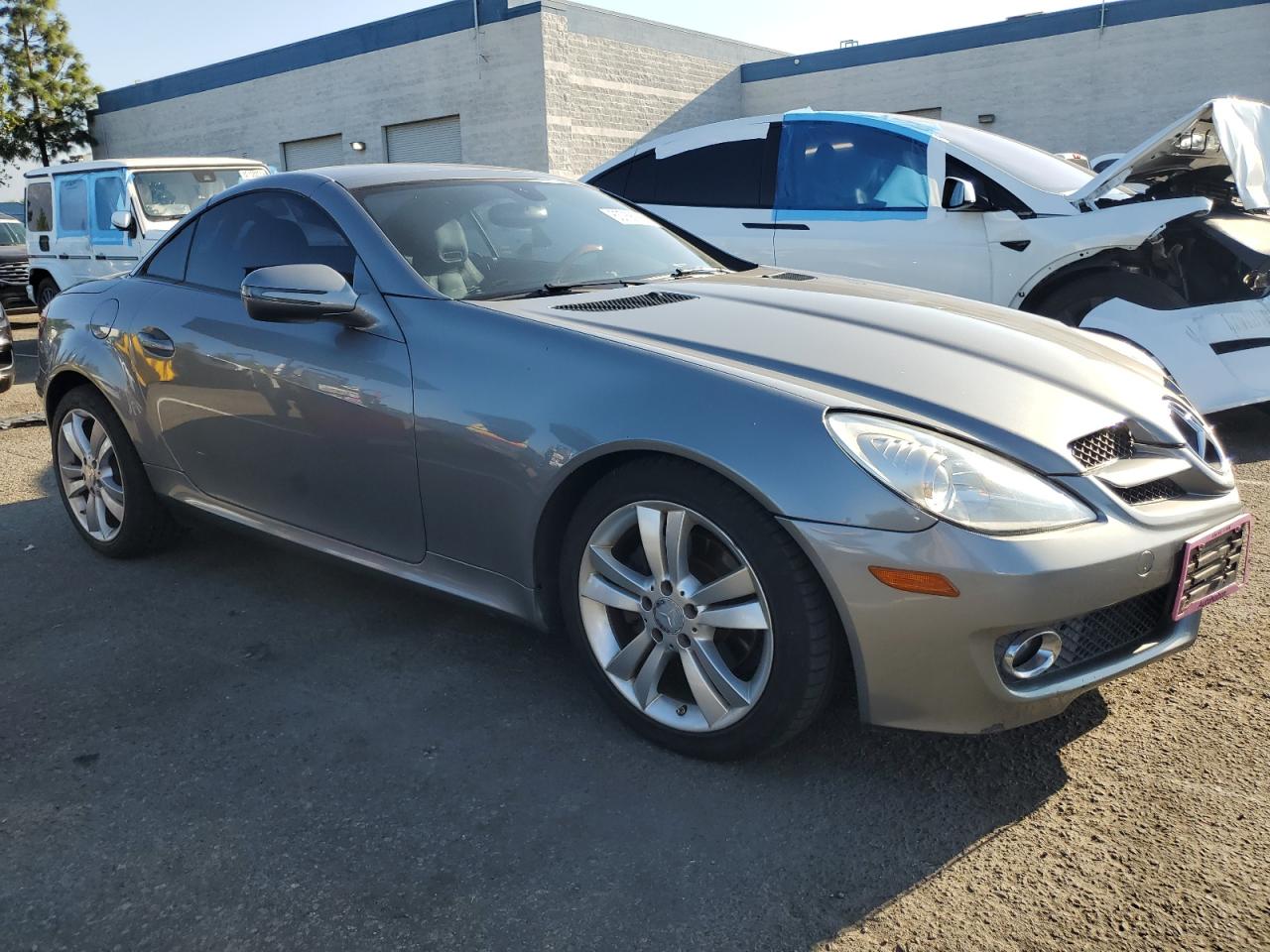 2010 Mercedes-benz Slk 300 Gray vin: WDBWK5EA0AF232145