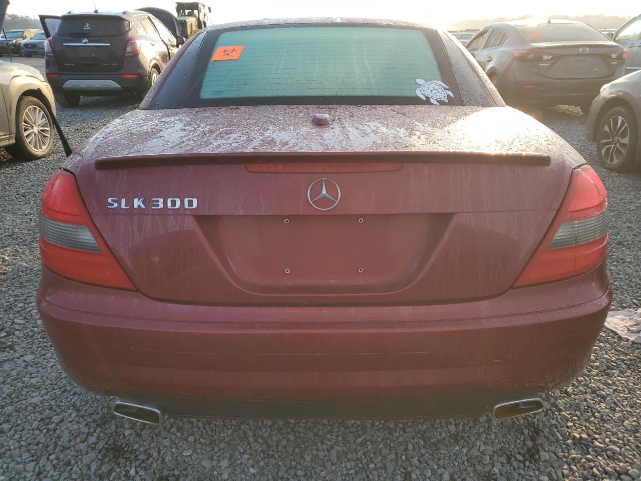 2011 Mercedes-benz Slk 300 Red vin: WDBWK5EA0BF238447