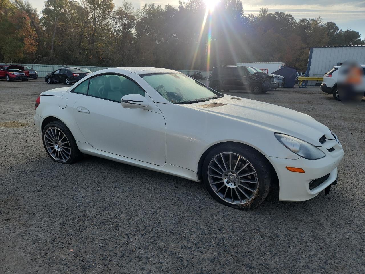 2010 Mercedes-benz Slk 300 White vin: WDBWK5EA1AF226080