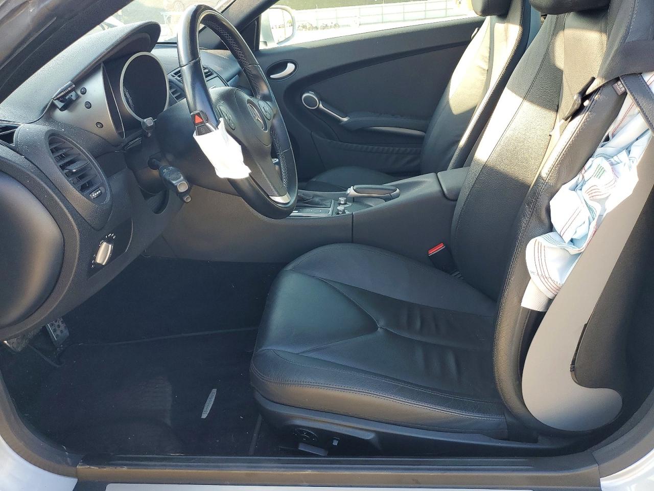 2010 Mercedes-benz Slk 300 Silver vin: WDBWK5EA3AF229725