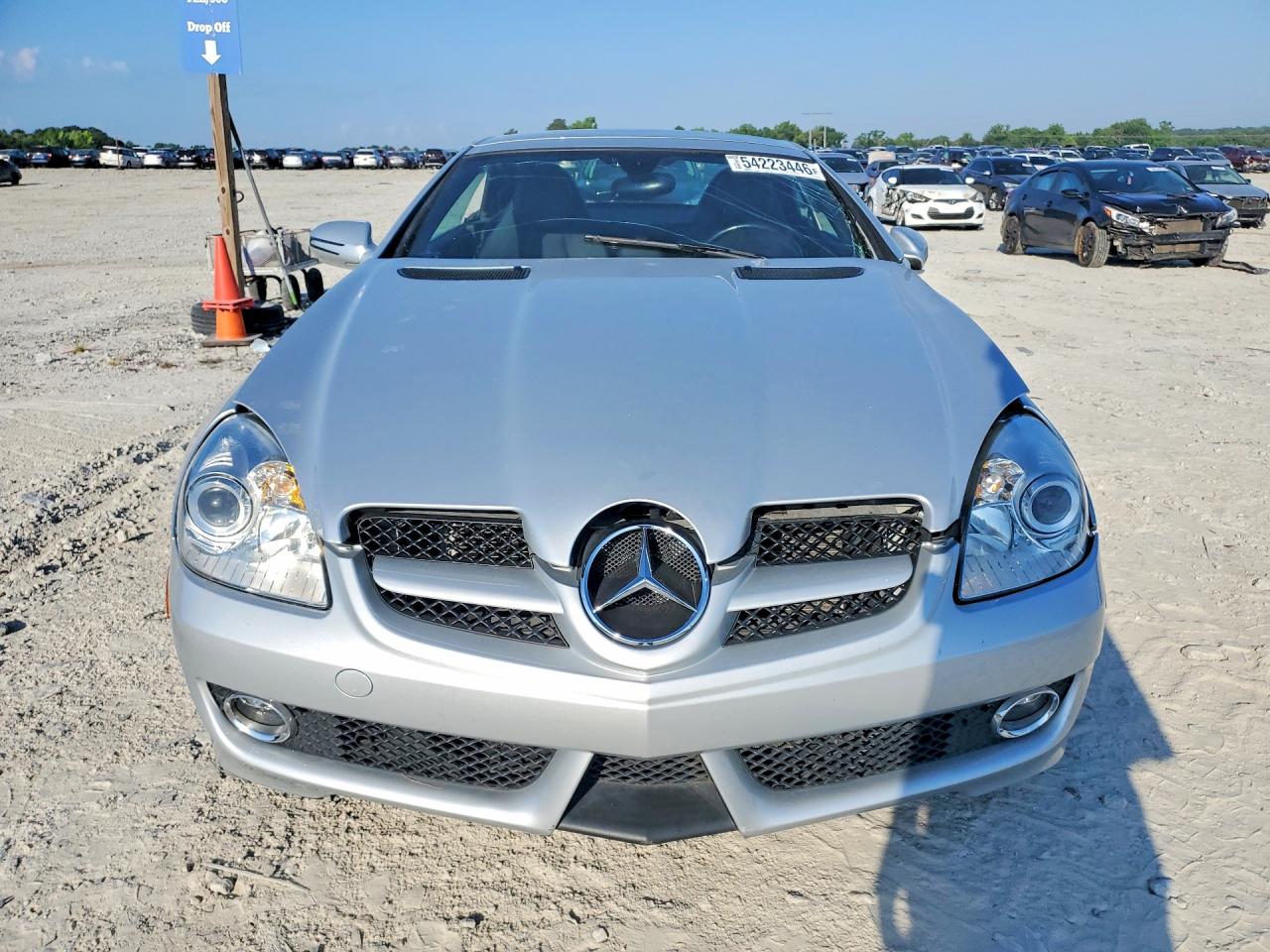 2010 Mercedes-benz Slk 300 Silver vin: WDBWK5EA3AF229725