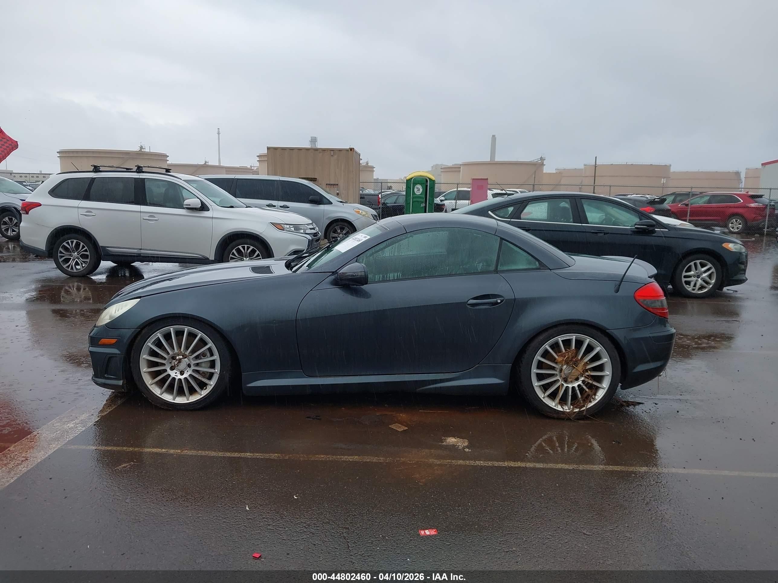 2010 Mercedes-benz Slk 300   Синий vin: WDBWK5EA3AF230437