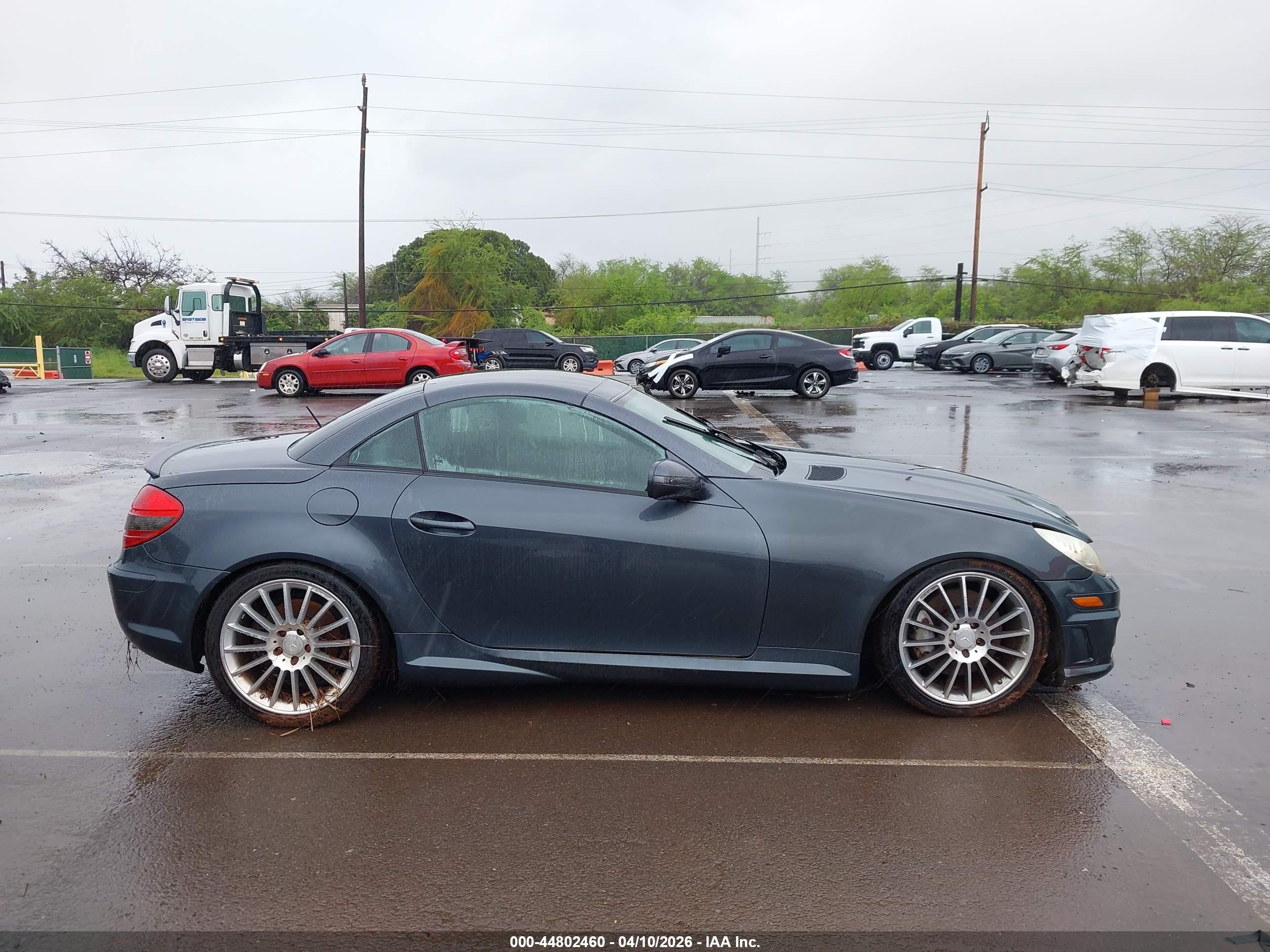2010 Mercedes-benz Slk 300   Синий vin: WDBWK5EA3AF230437