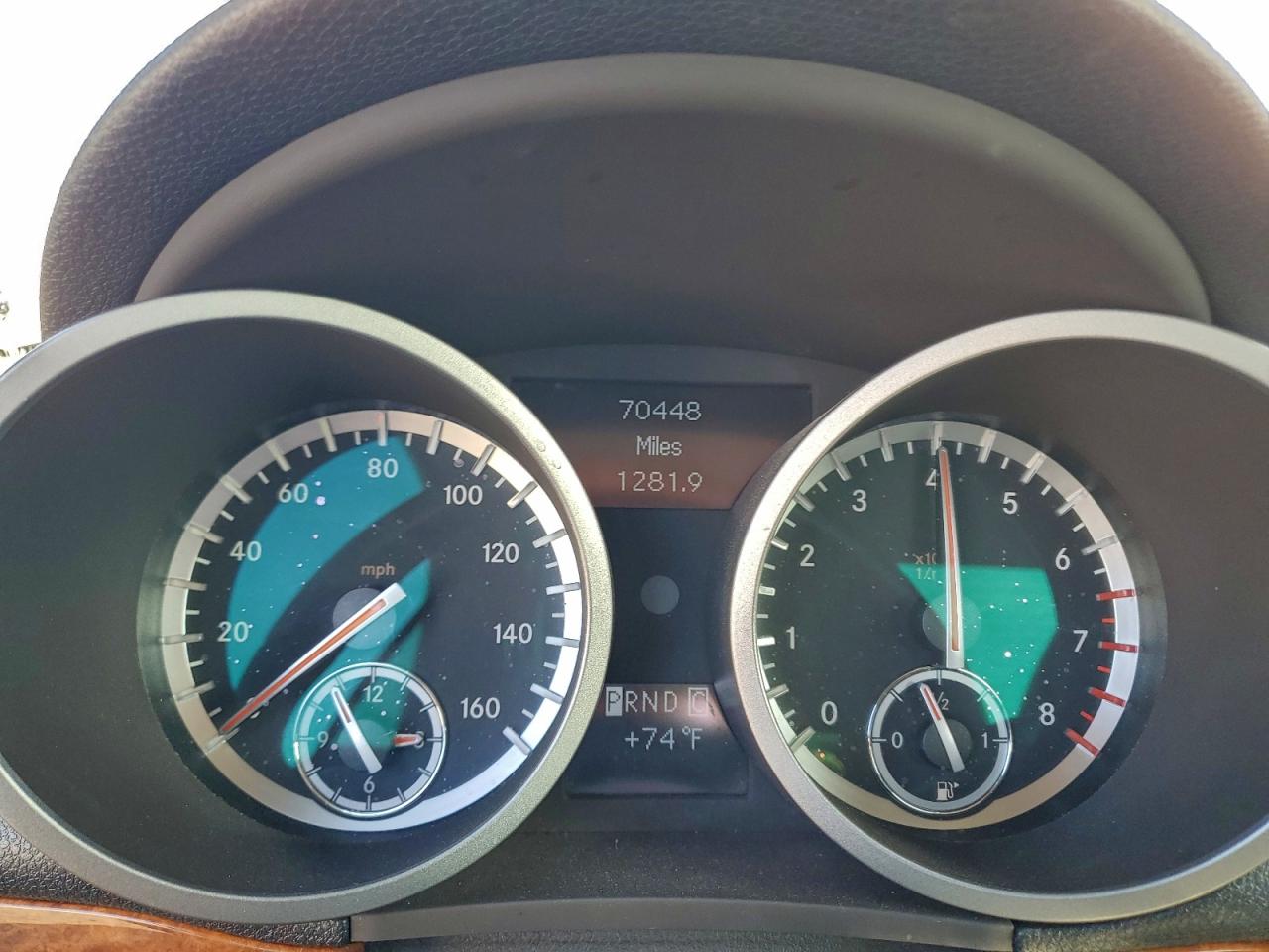 2011 Mercedes-benz Slk 300 White vin: WDBWK5EA7BF239661