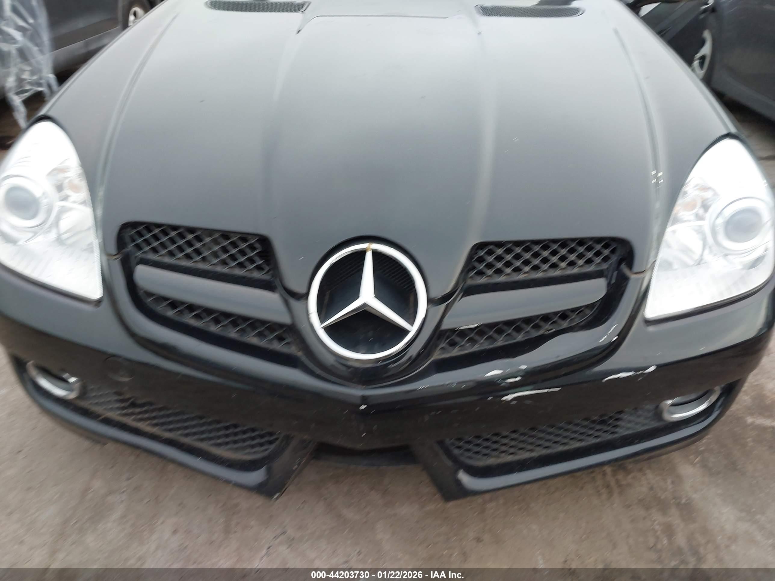 2010 Mercedes-benz Slk 350   Black vin: WDBWK5JA8AF232593